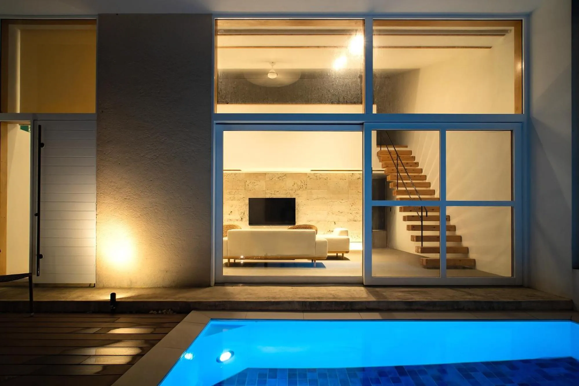 Balcony/Terrace in Secret Villas by Relapool