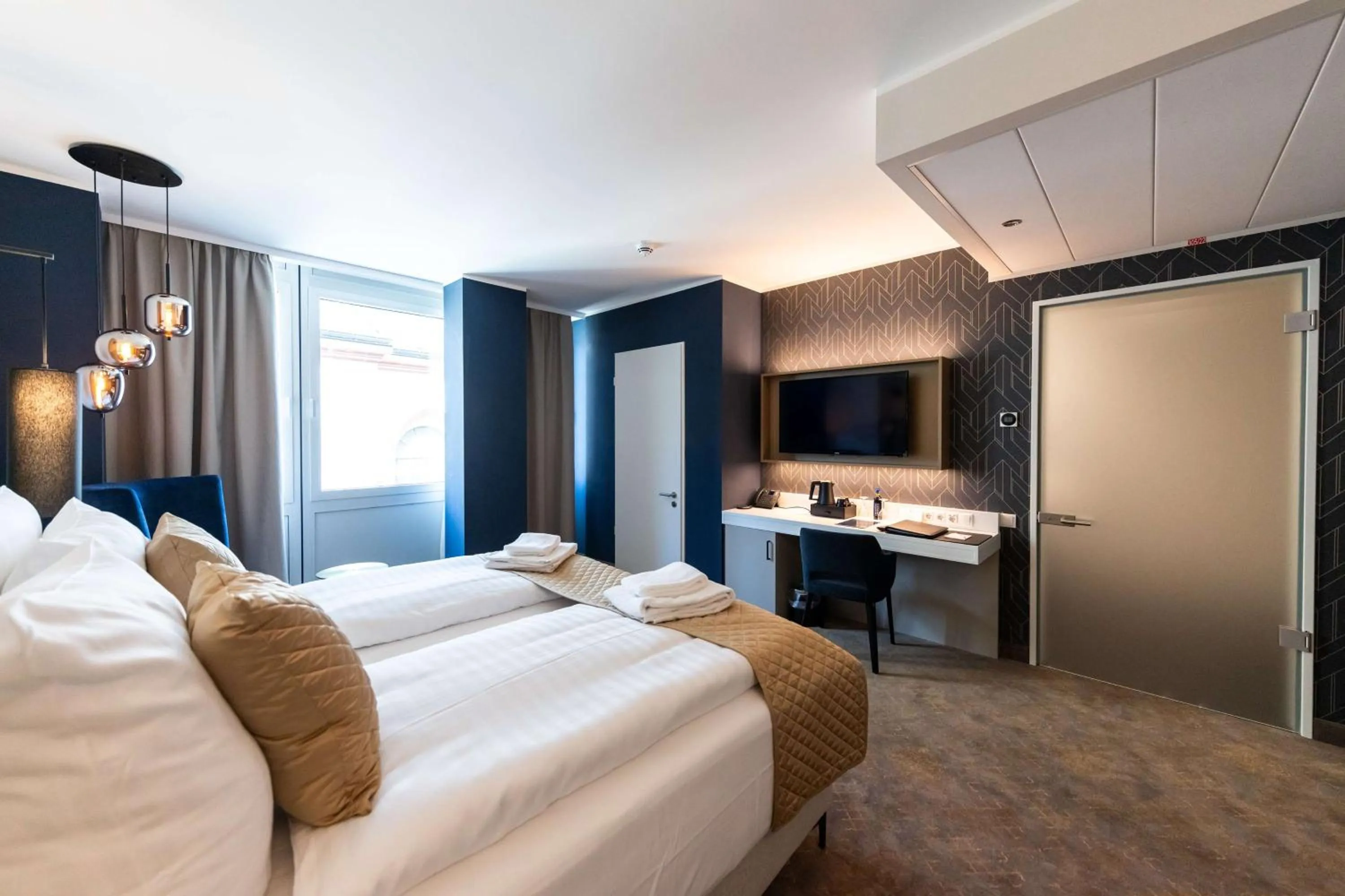 Bedroom, Bed in Best Western Premier Royal Blue - Adult only