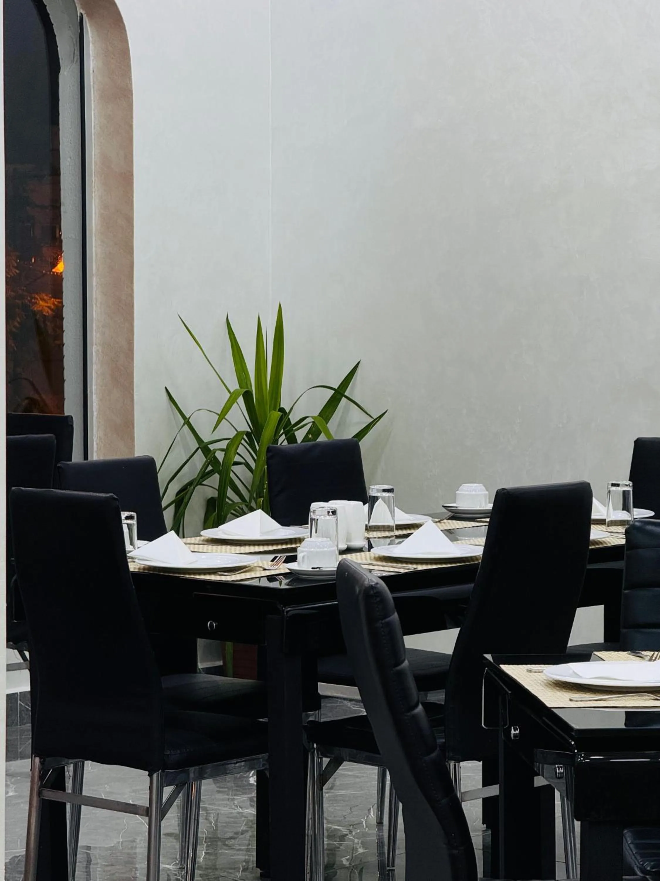 Restaurant/places to eat in Marsa City Hotel