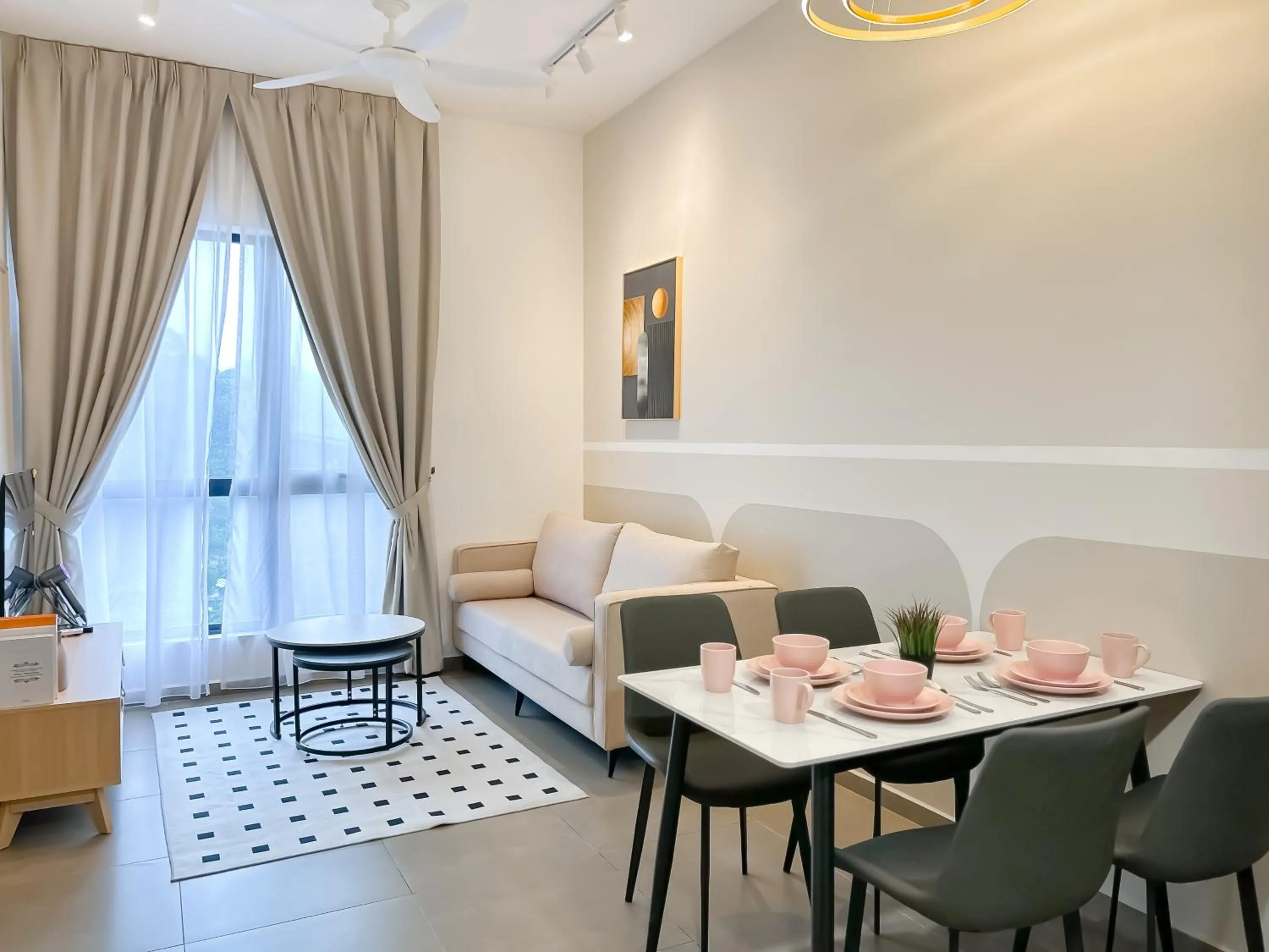 Mossaz by Manhattan Group