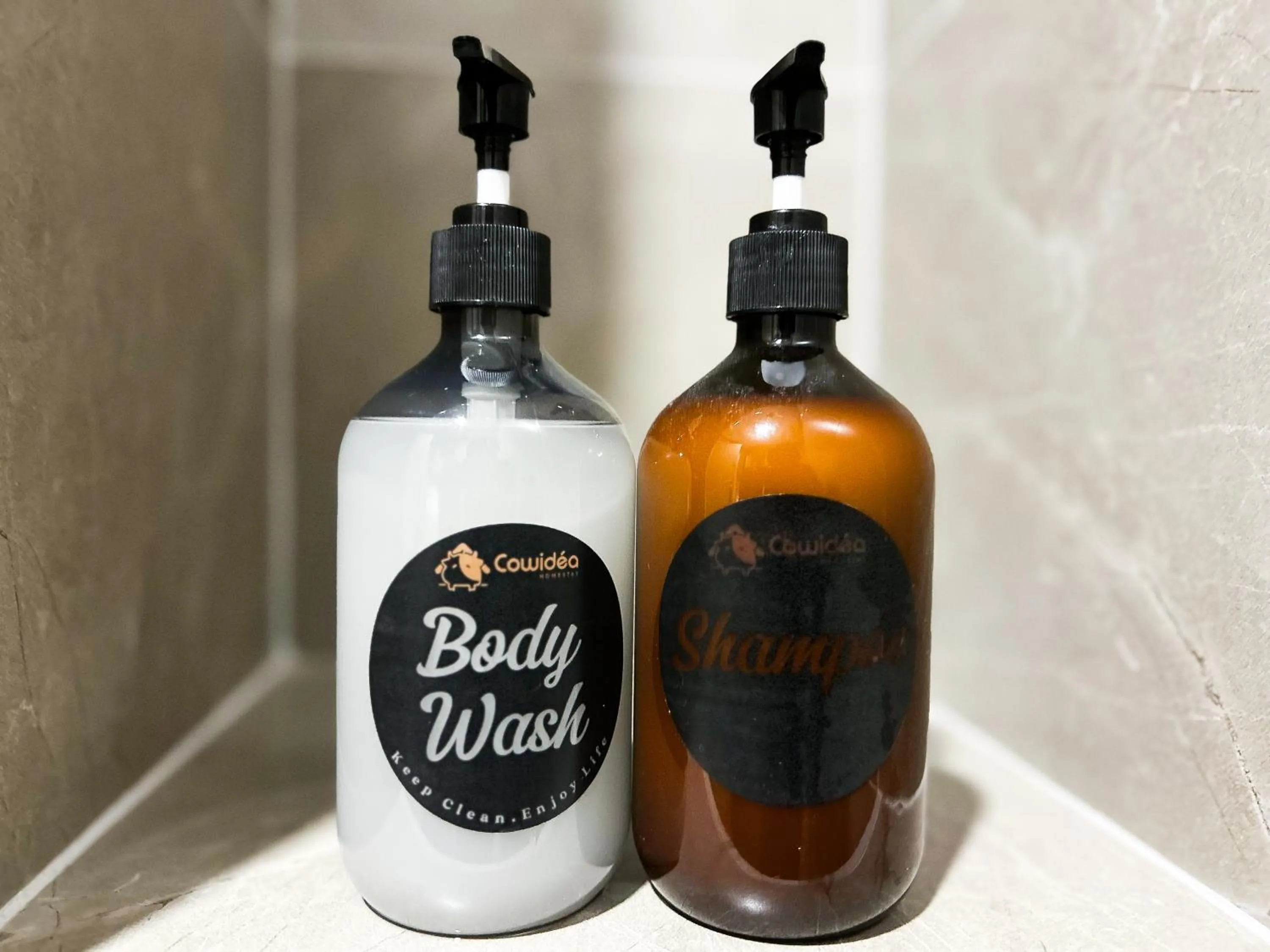 Mossaz by Manhattan Group