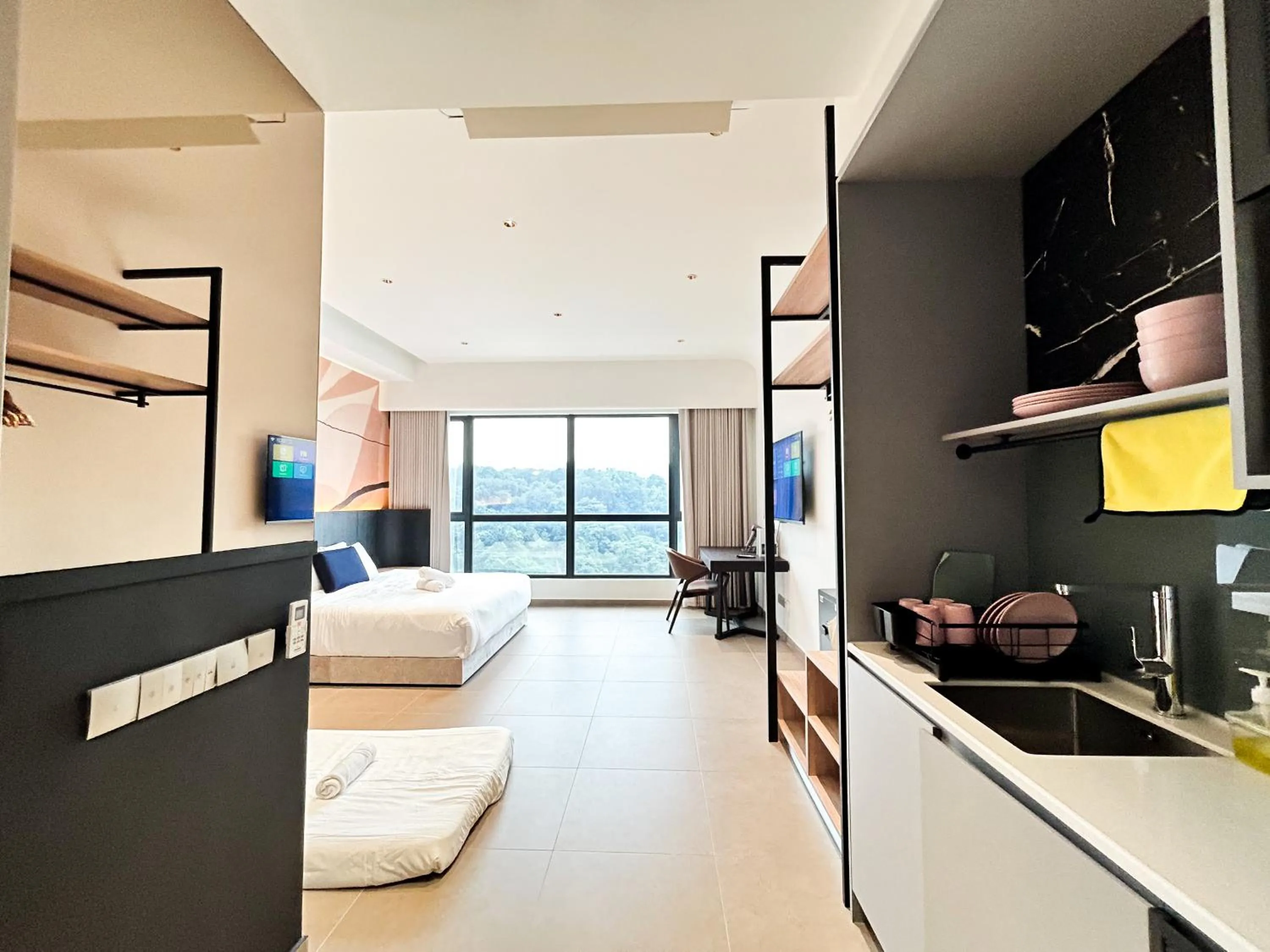 Mossaz by Manhattan Group