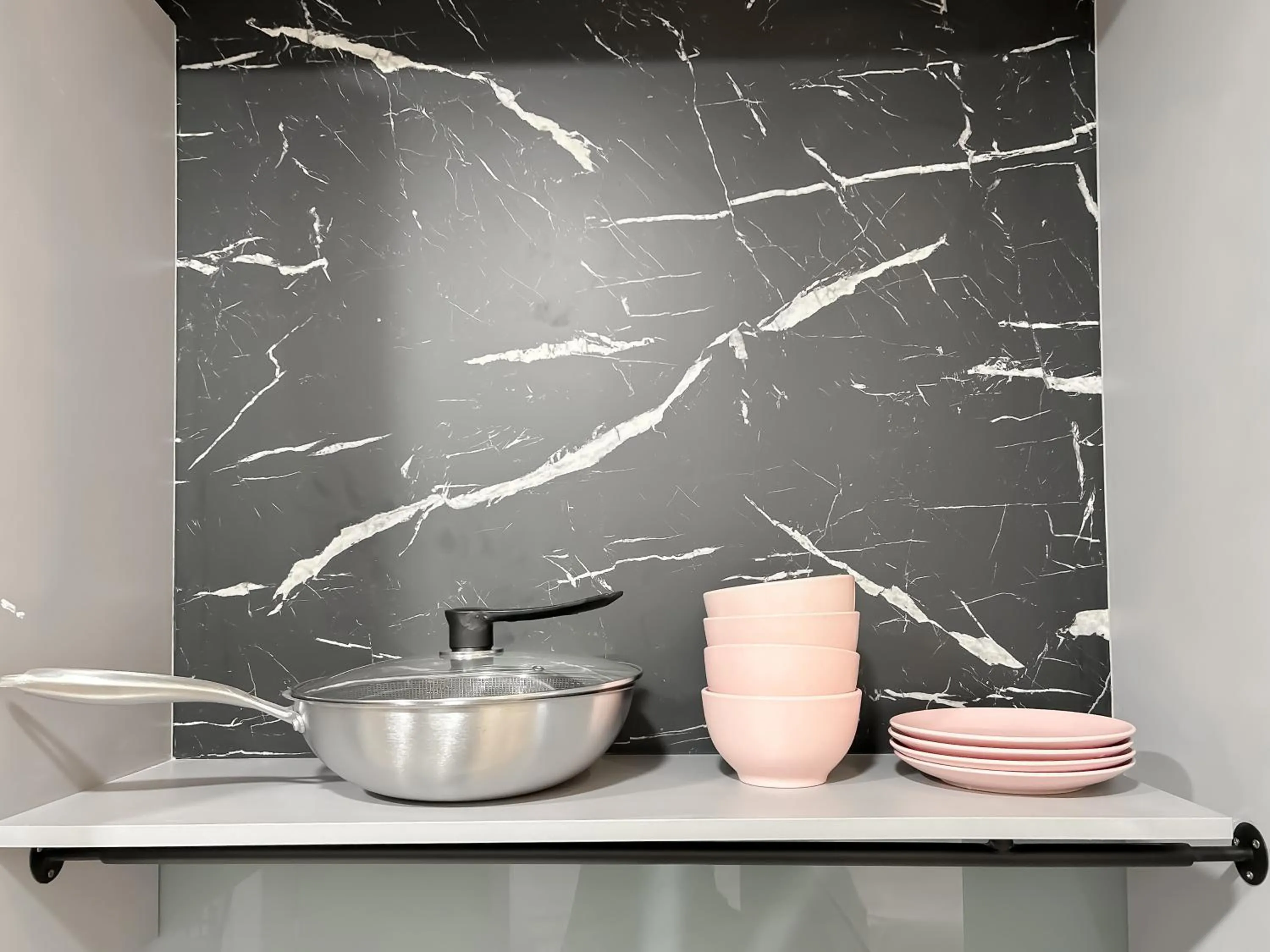 Mossaz by Manhattan Group