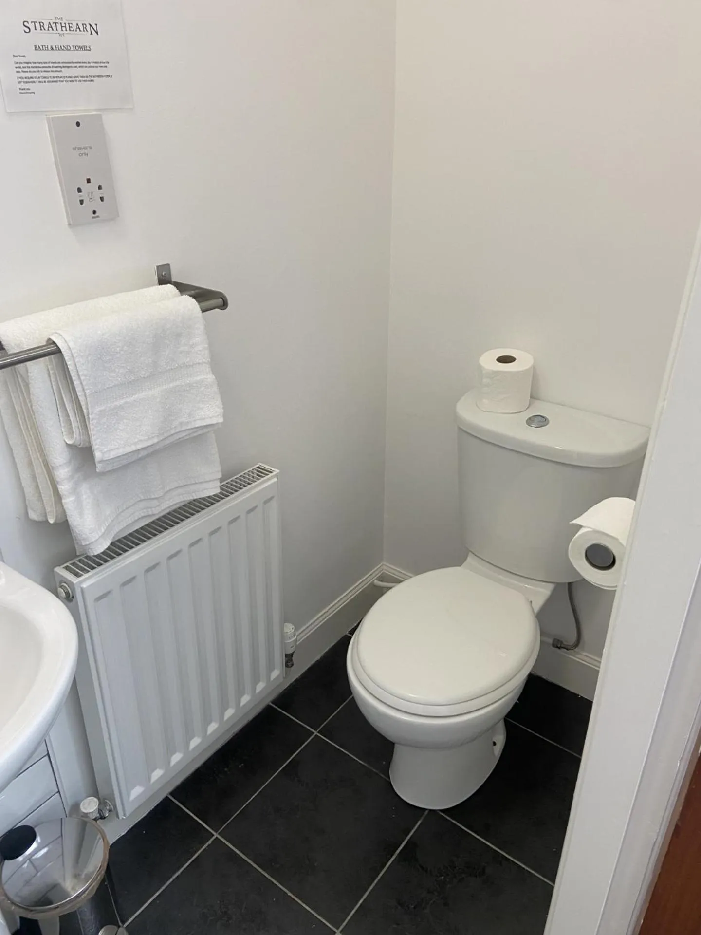 Bathroom in The Strathearn Hotel