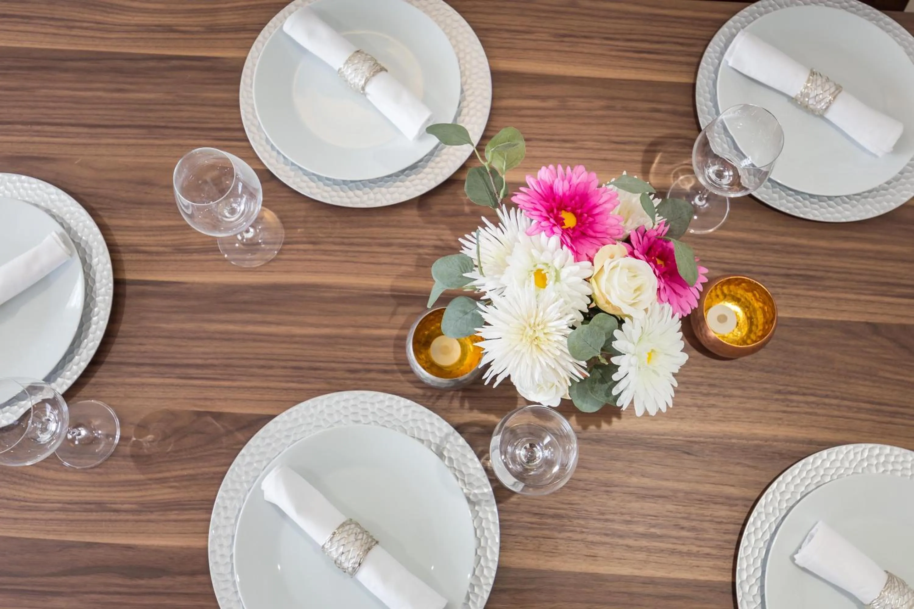 Living room in Covent Garden 2BR - Urban Chic Apartment