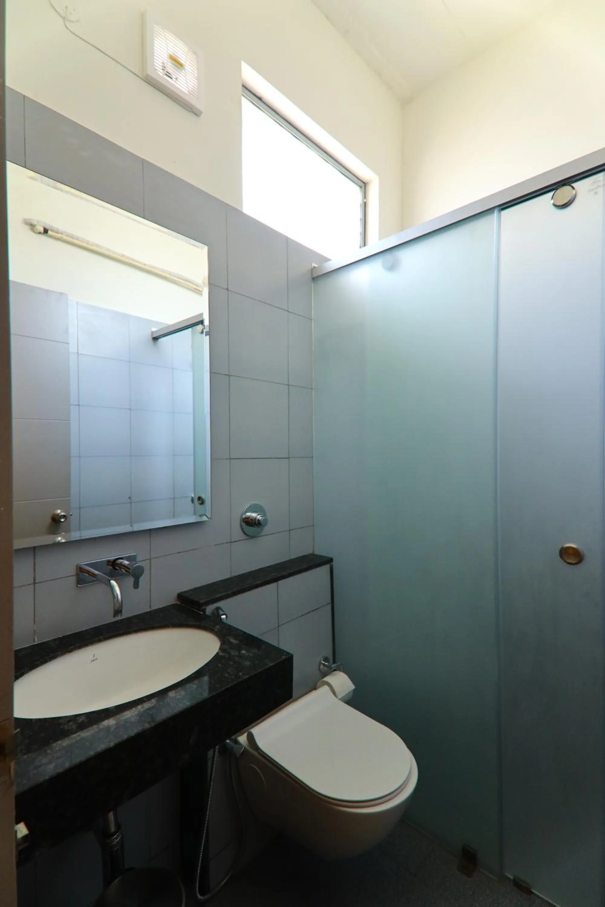 Toilet in LA PALMERA