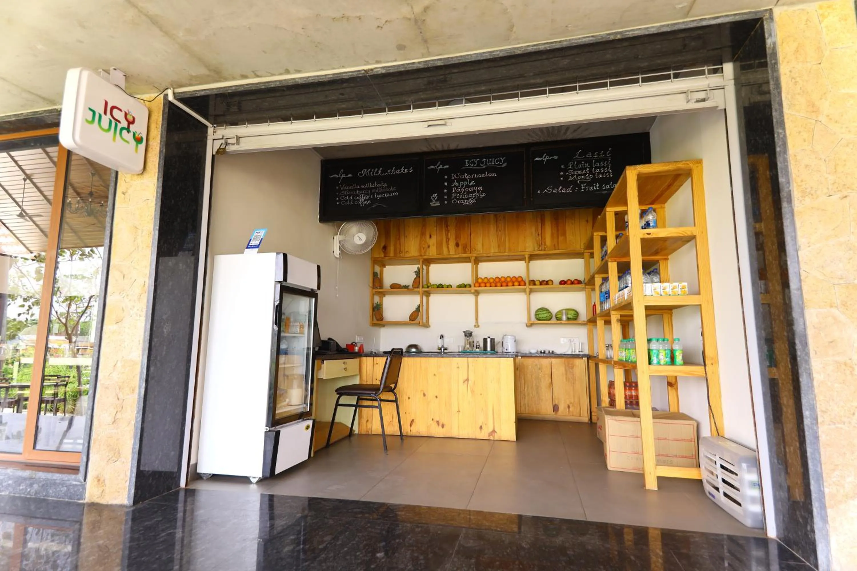 Shopping Area in LA PALMERA