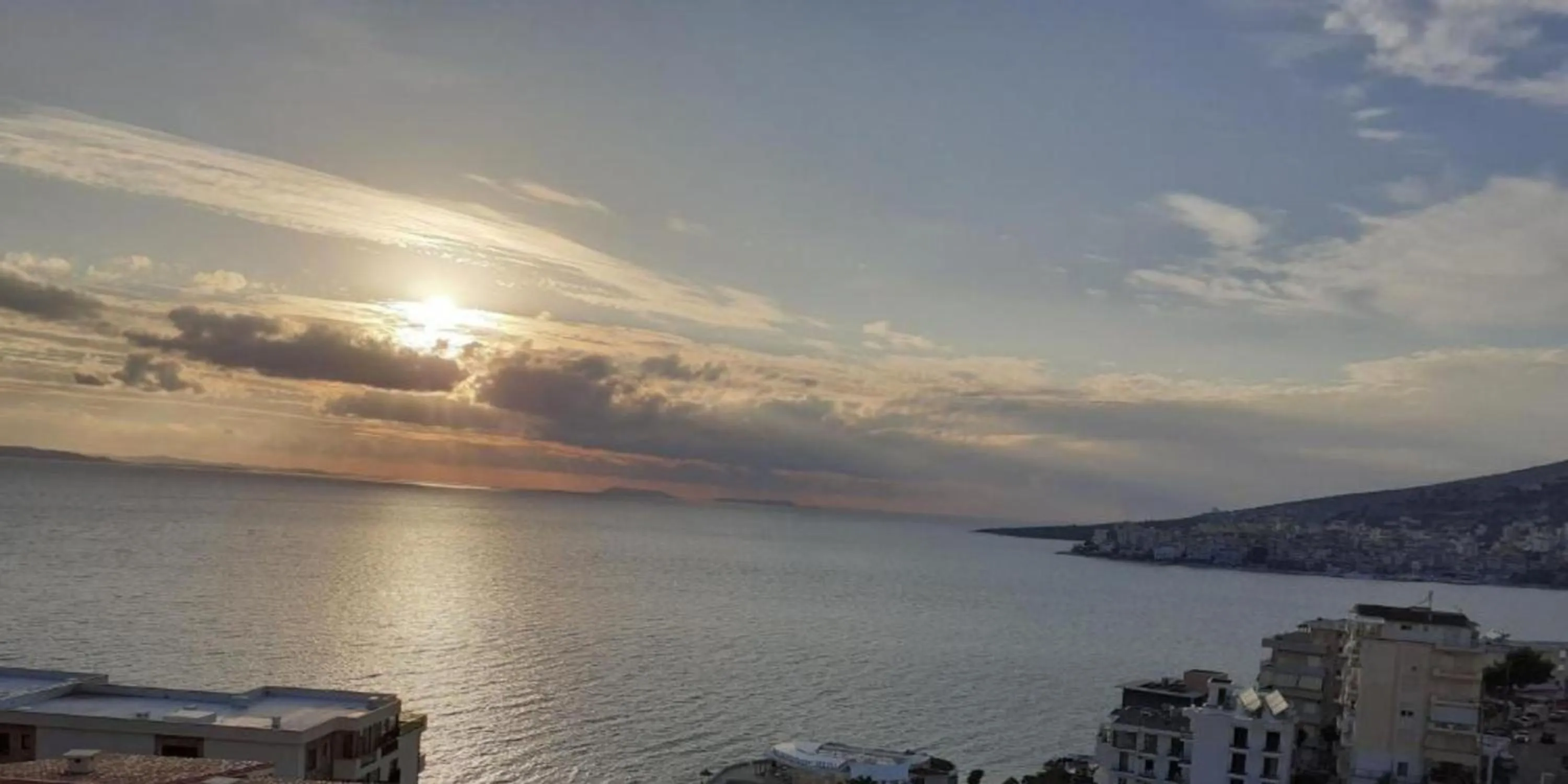 Sunset in Ceko Hotel