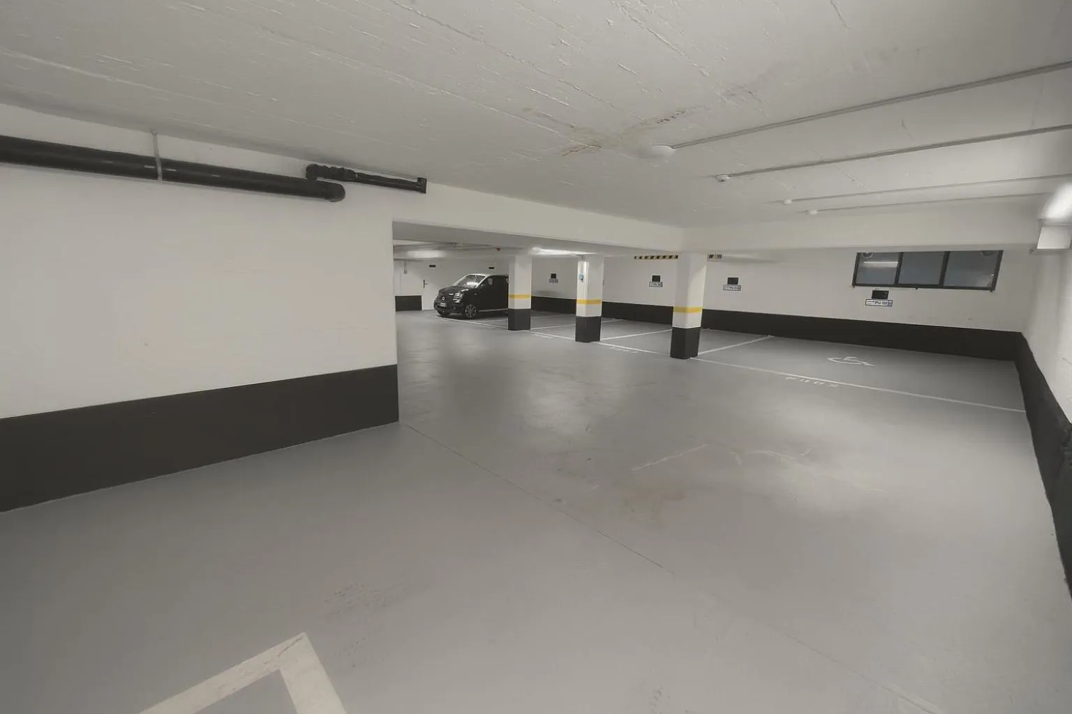 Parking in VISIONAPARTMENTS Lugano - contactless check-in