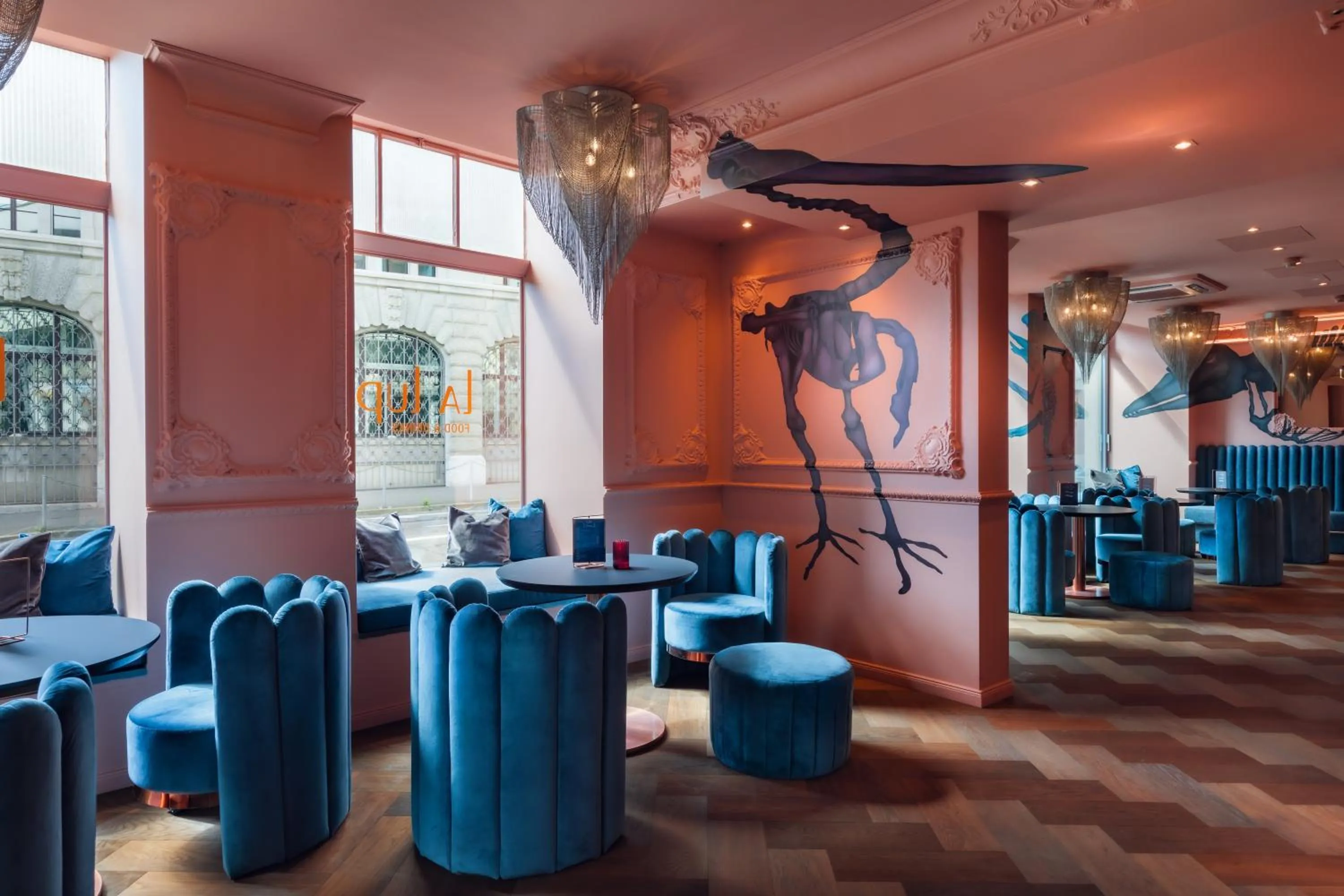 Restaurant/places to eat in VISIONAPARTMENTS Lugano - contactless check-in