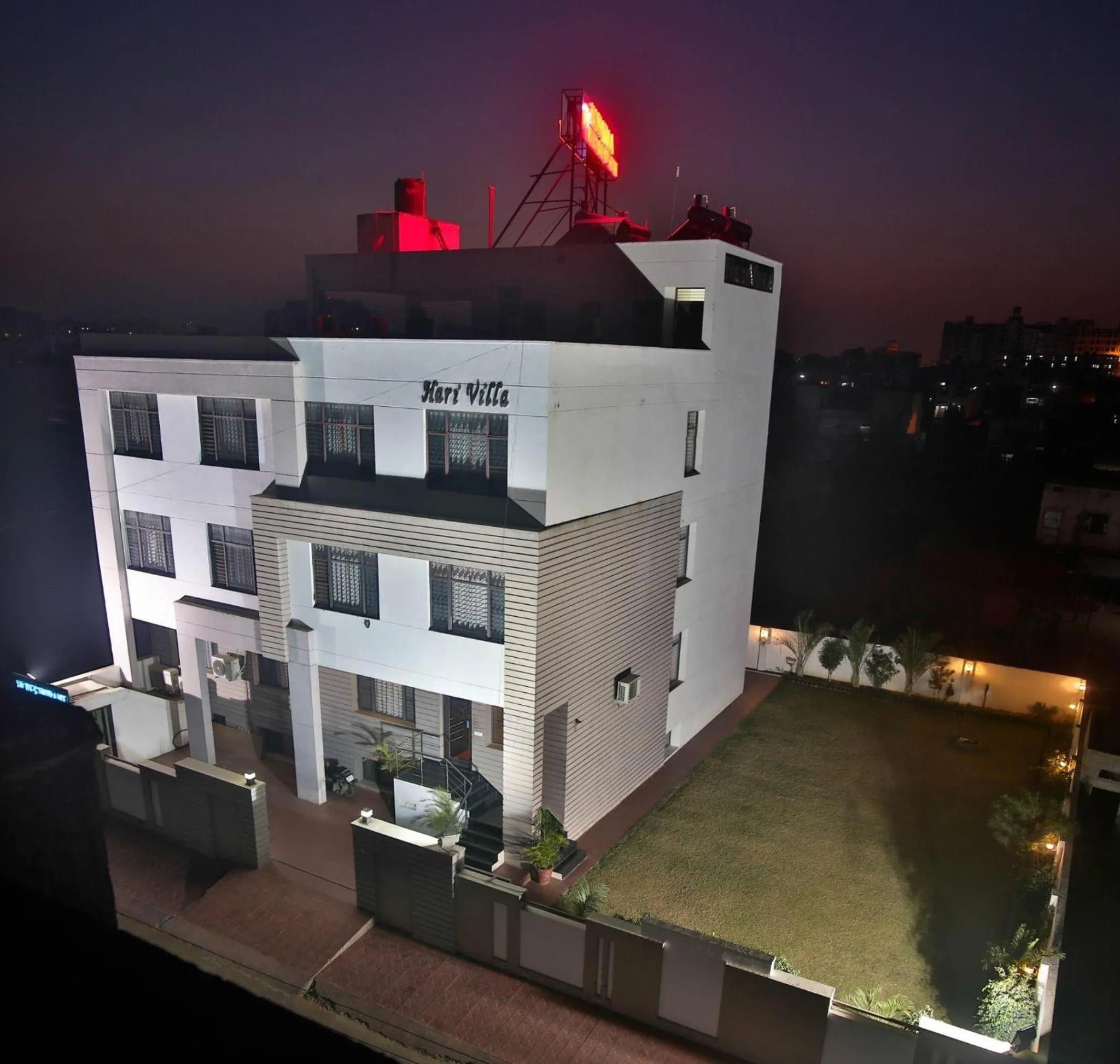 Property building in Hotel Hari Villa