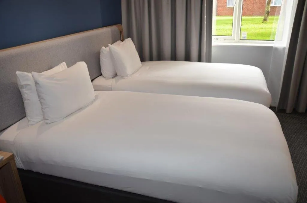 Bed in Holiday Inn Express Canterbury by IHG