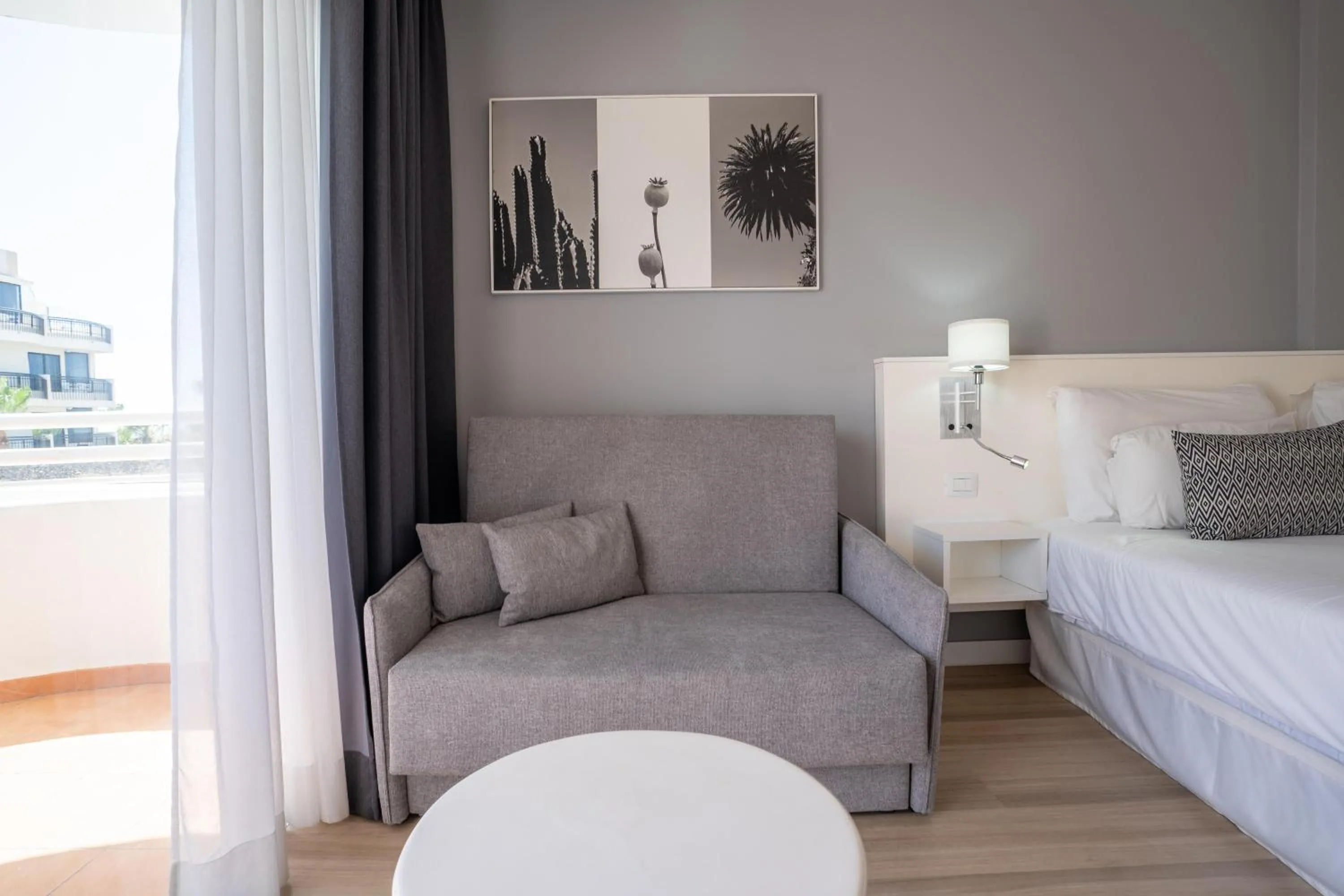 Photo of the whole room, Bed in Coral California - Adults Only