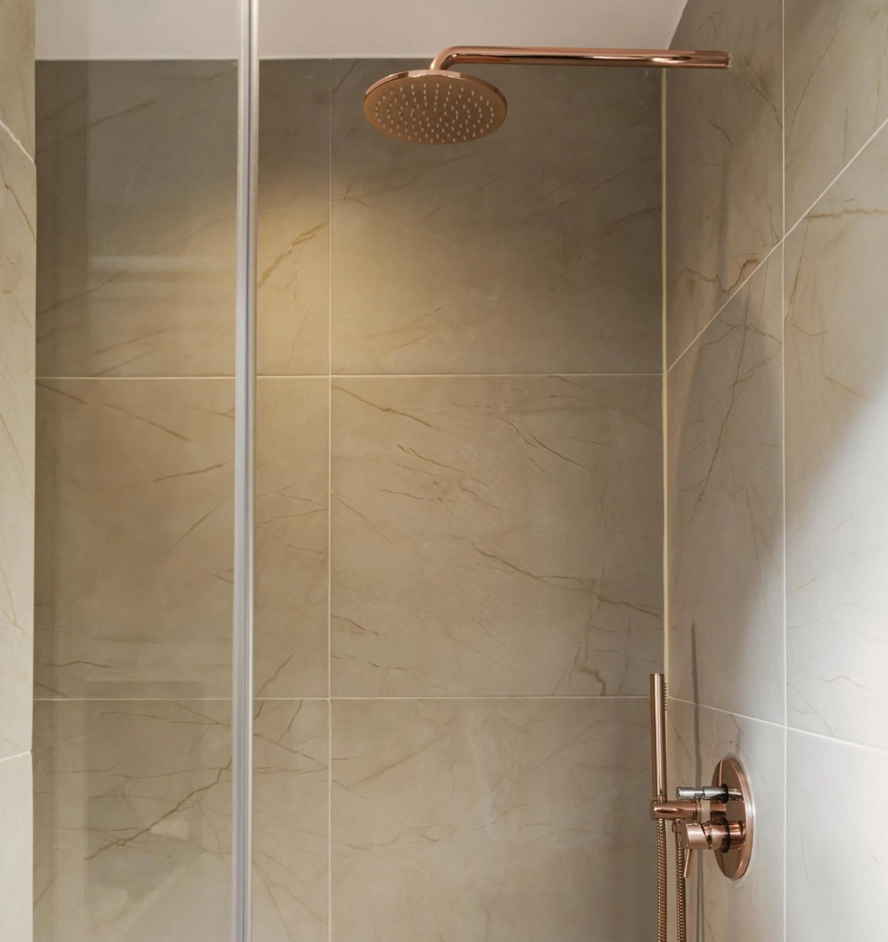 Shower in Anasa Hotel Athens