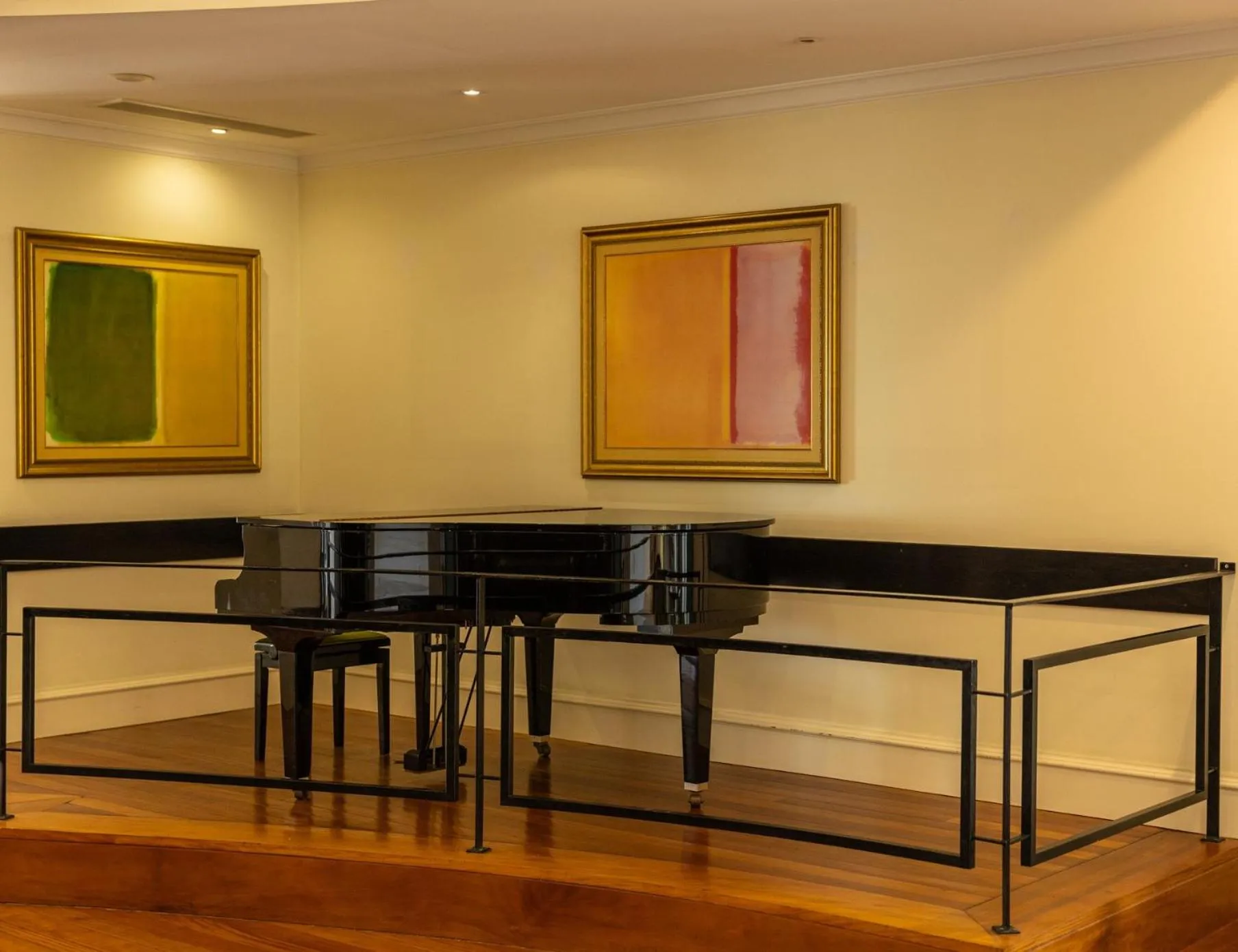 Lounge or bar in Quinta Funchal Gardens - Adults Only