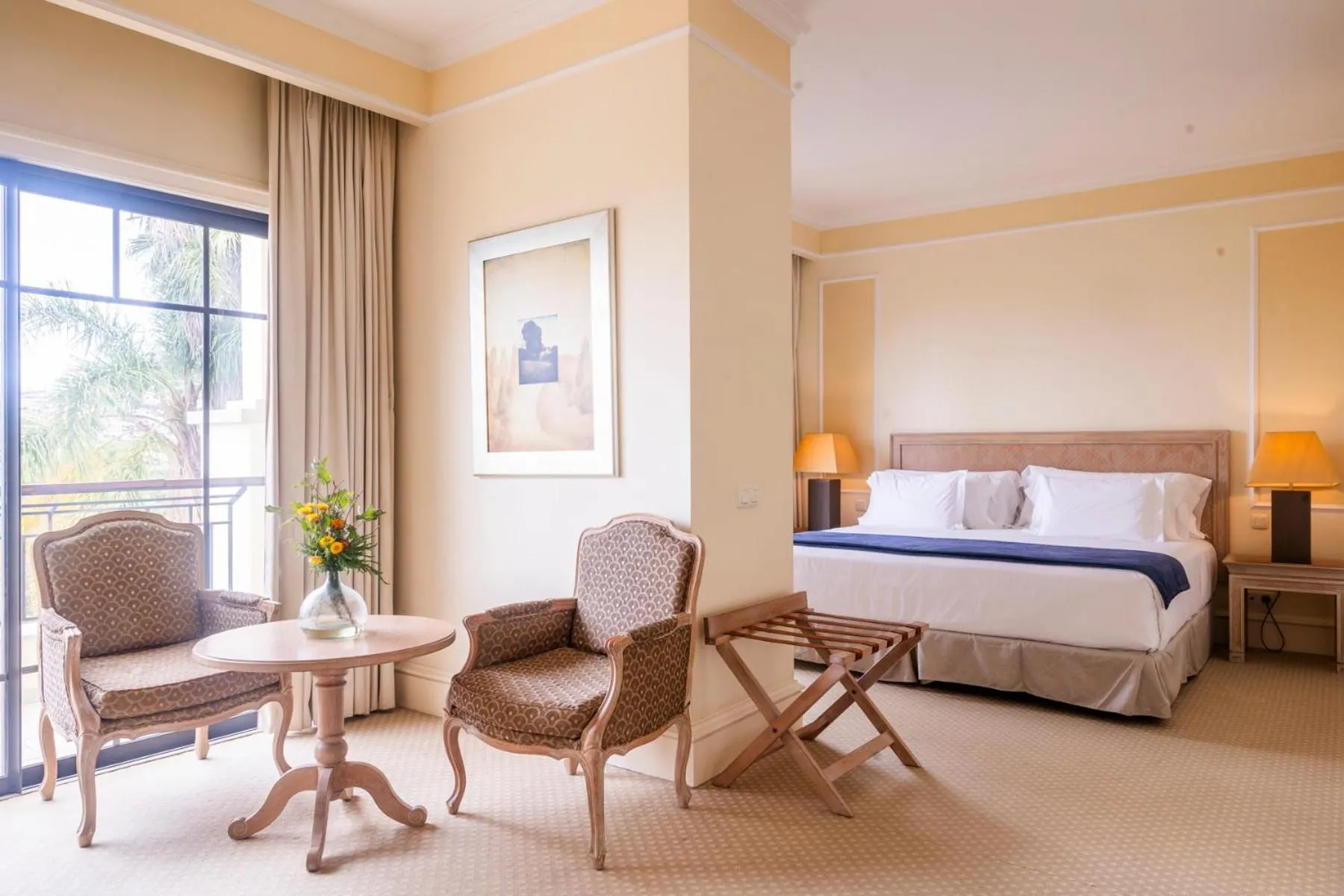 Bed in Quinta Funchal Gardens - Adults Only