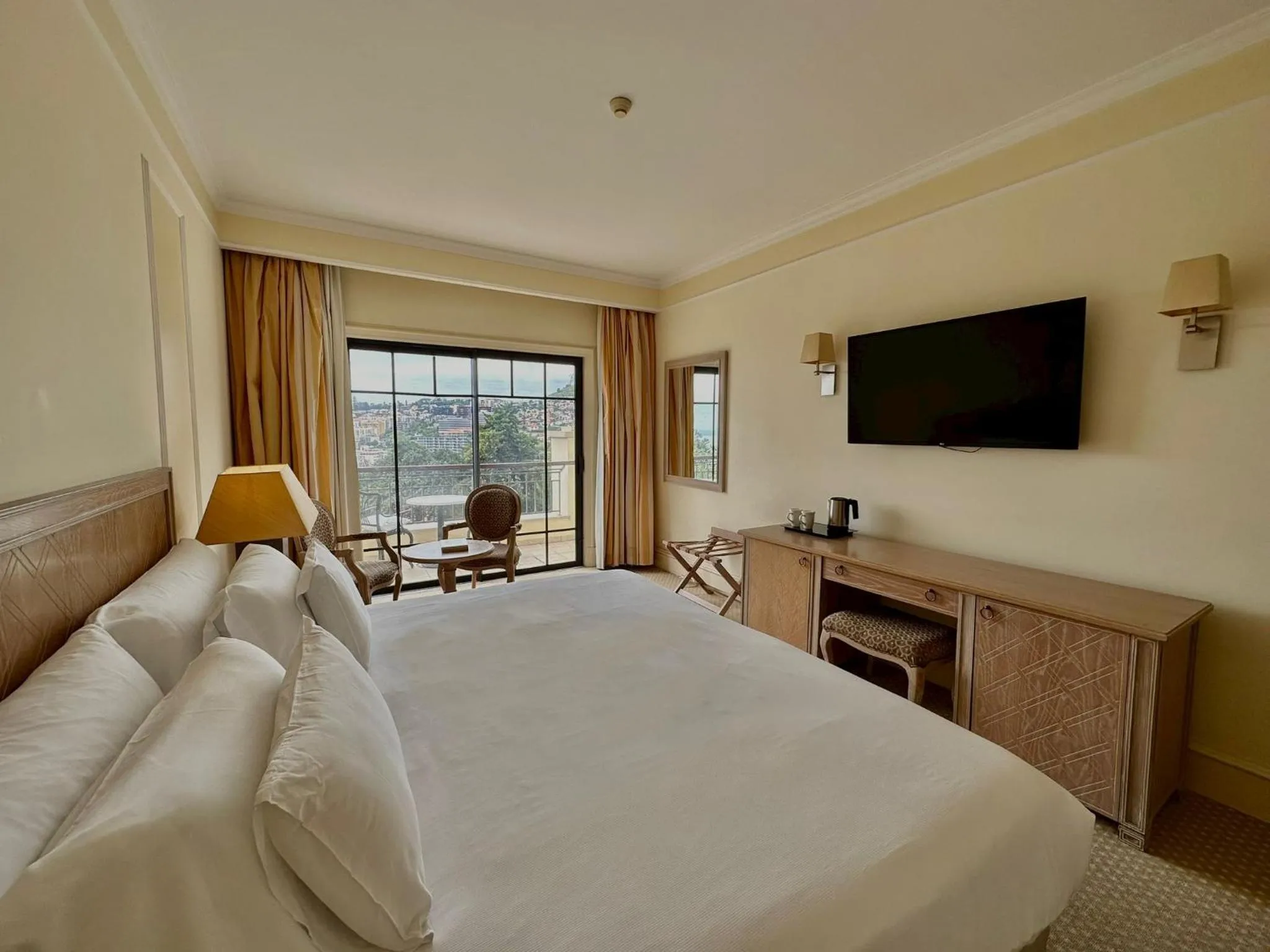 Photo of the whole room, Bed in Quinta Funchal Gardens - Adults Only