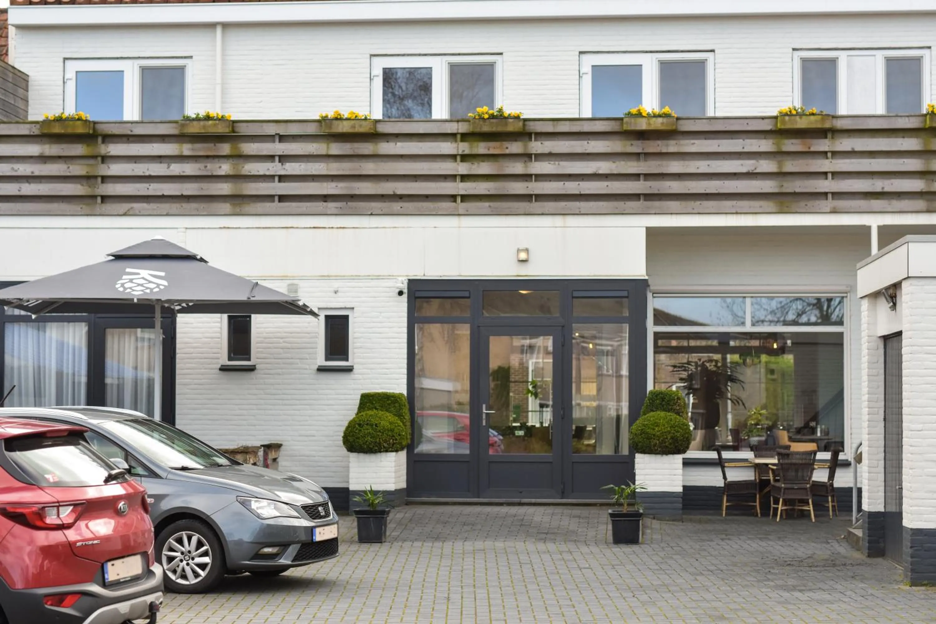 Property building in Hotel Restaurant Anno Nu