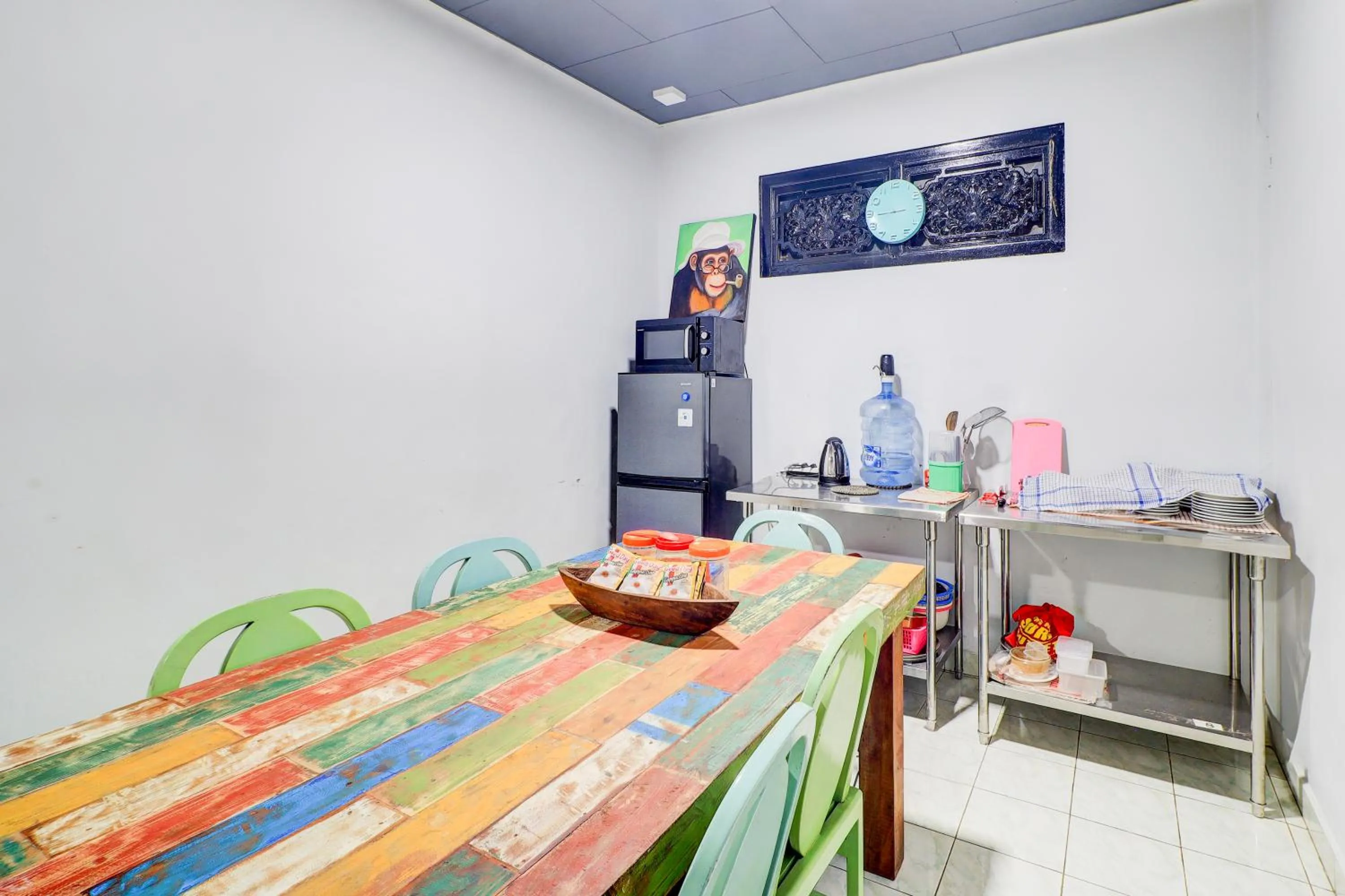 Kitchen or kitchenette, Bed in Collection O Legian Near Legian Beach