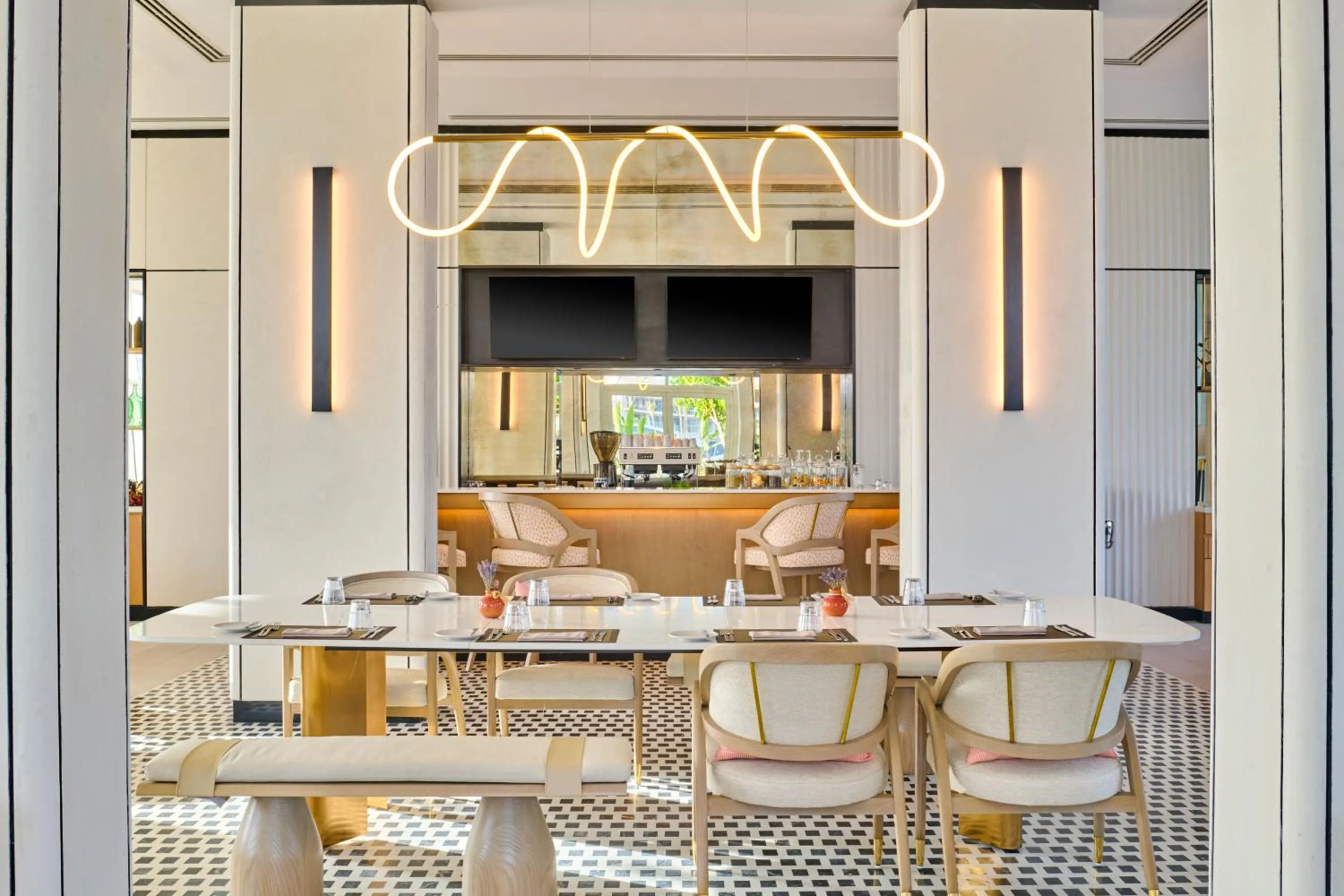 Restaurant/places to eat in Vida Marina Resort Marassi