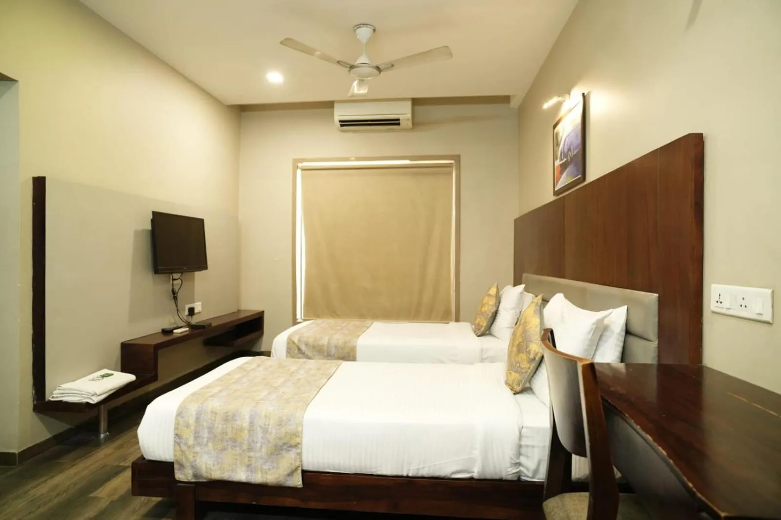 Bed in HOTEL GRANDEUR