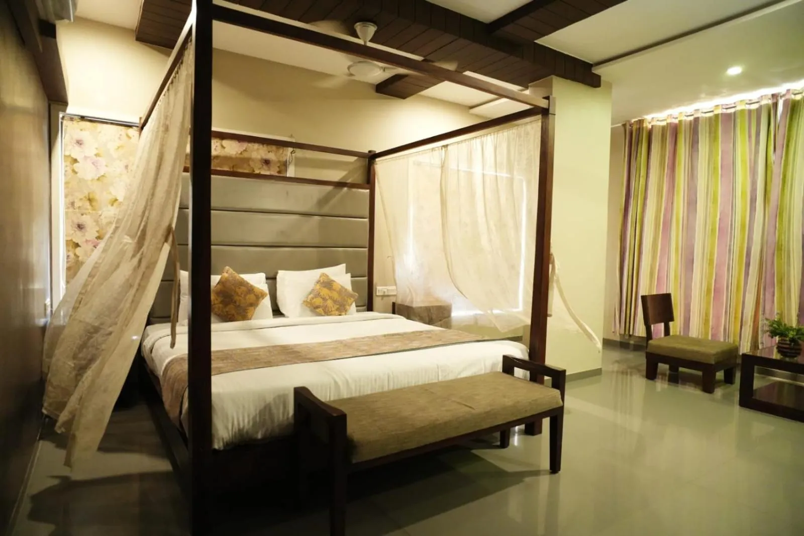 Bed in HOTEL GRANDEUR