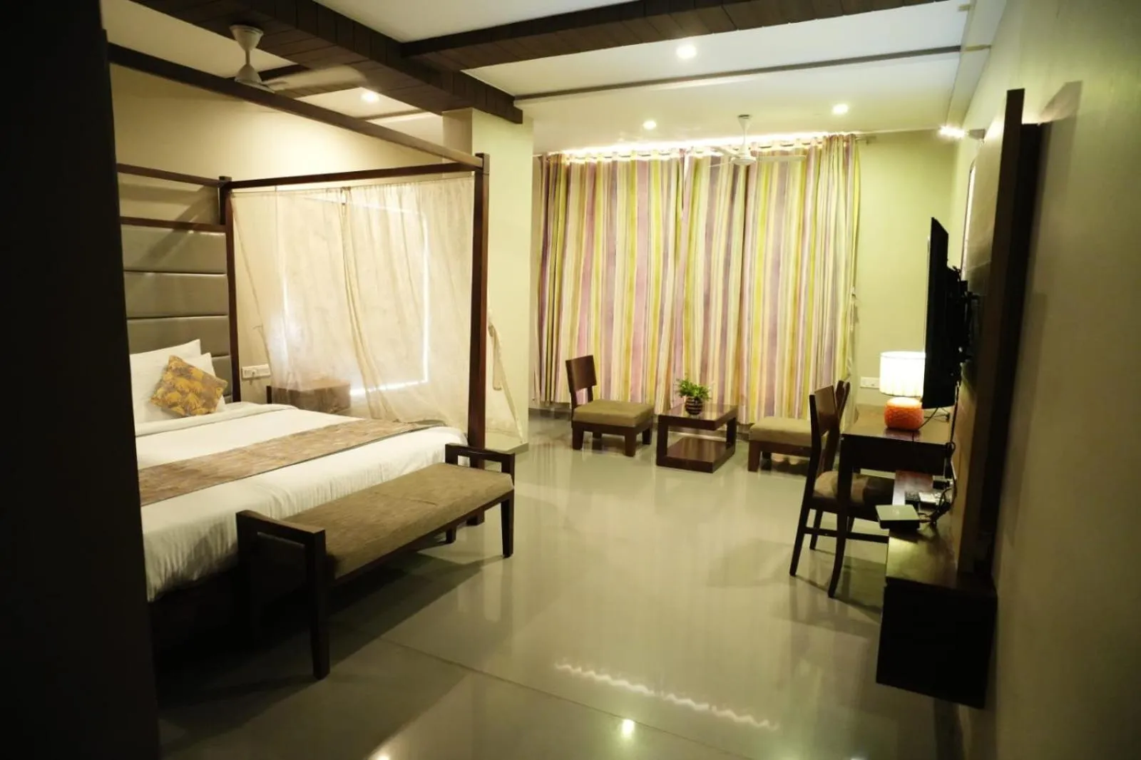 Bed in HOTEL GRANDEUR