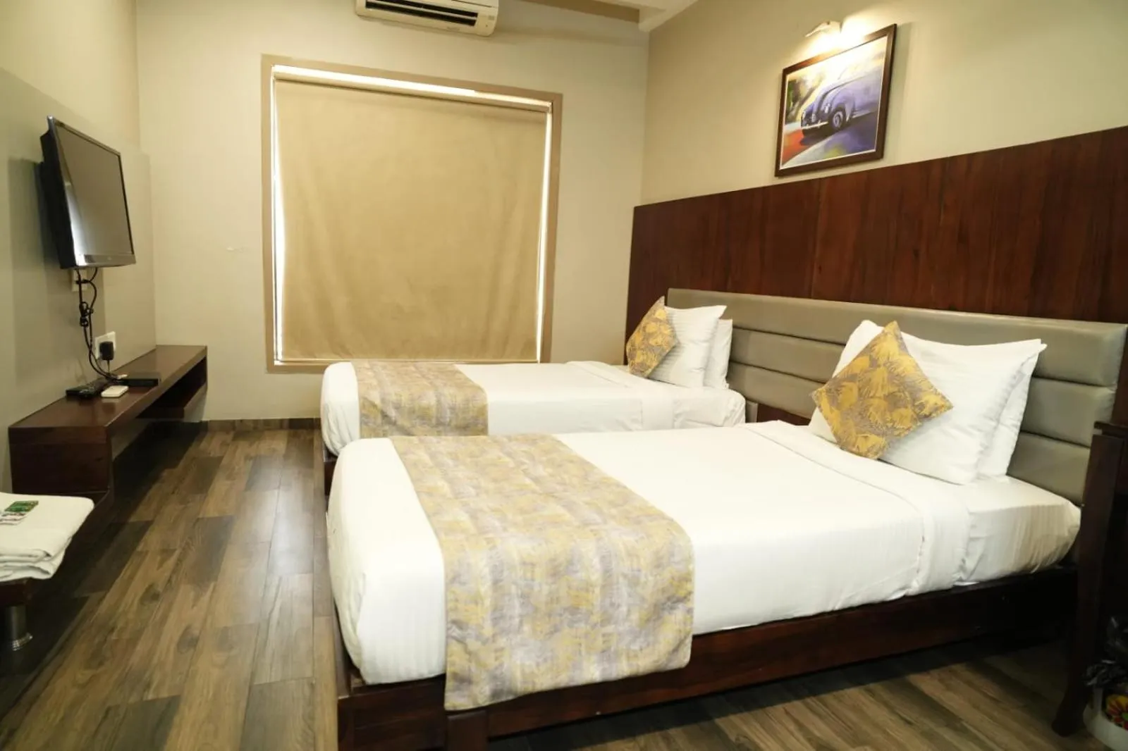 Bed in HOTEL GRANDEUR