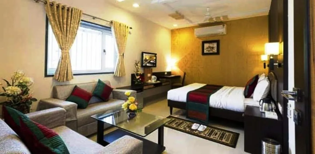 Photo of the whole room in Hotel Siddharth palace