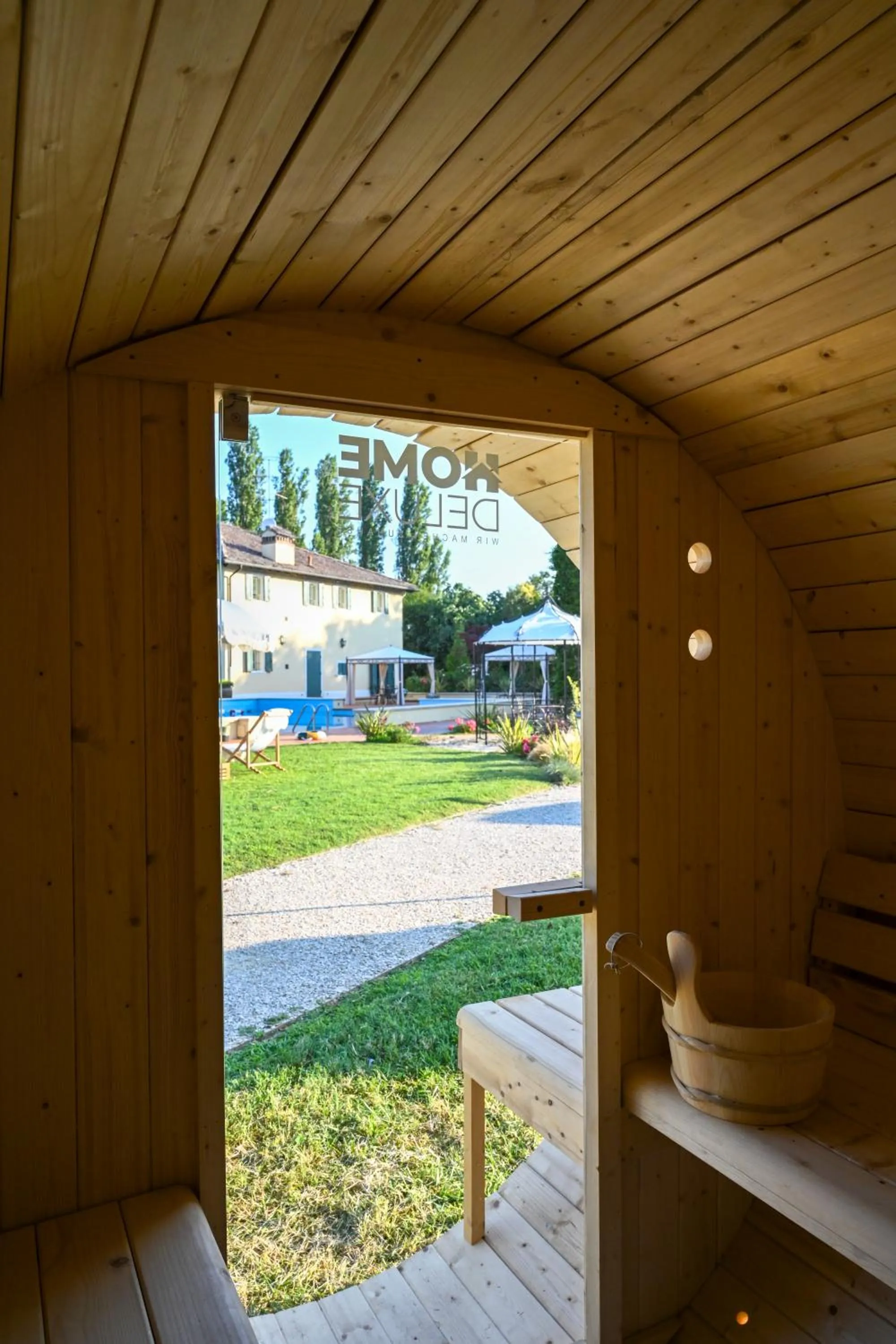 Day in Elizabeth Country House, a Member of Design Hotels