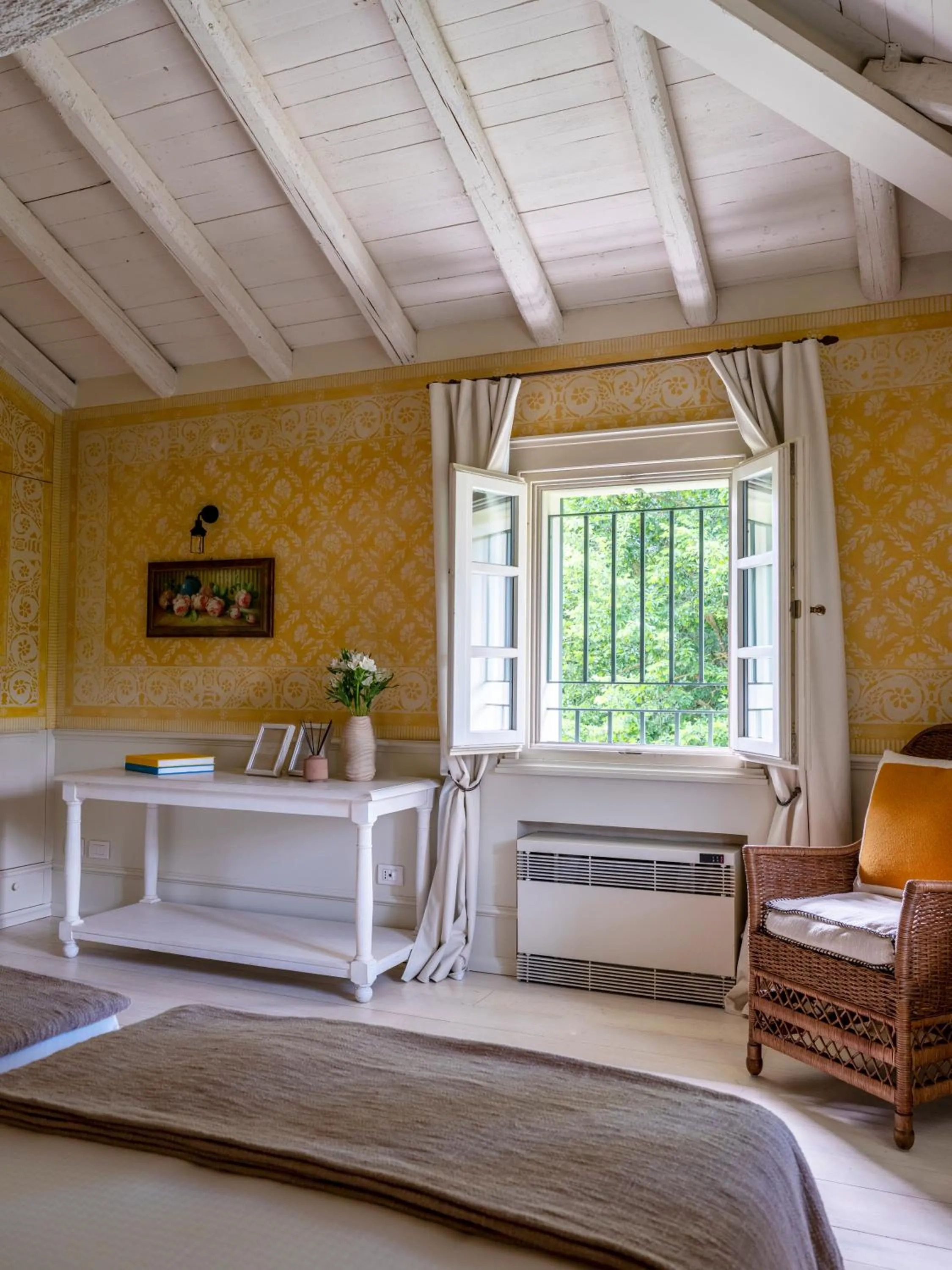 Bedroom, Bed in Elizabeth Country House, a Member of Design Hotels