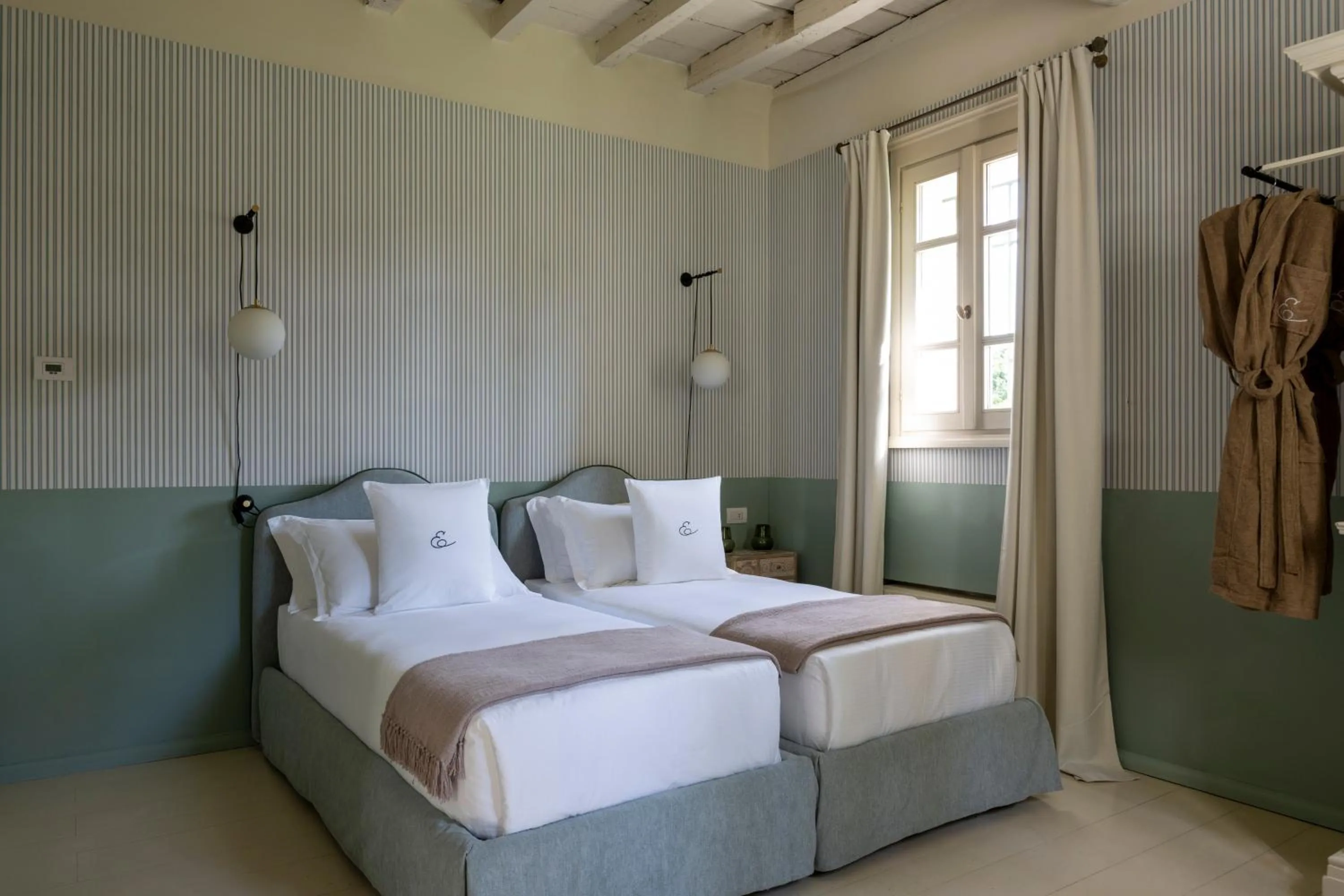 Bed in Elizabeth Country House, a Member of Design Hotels