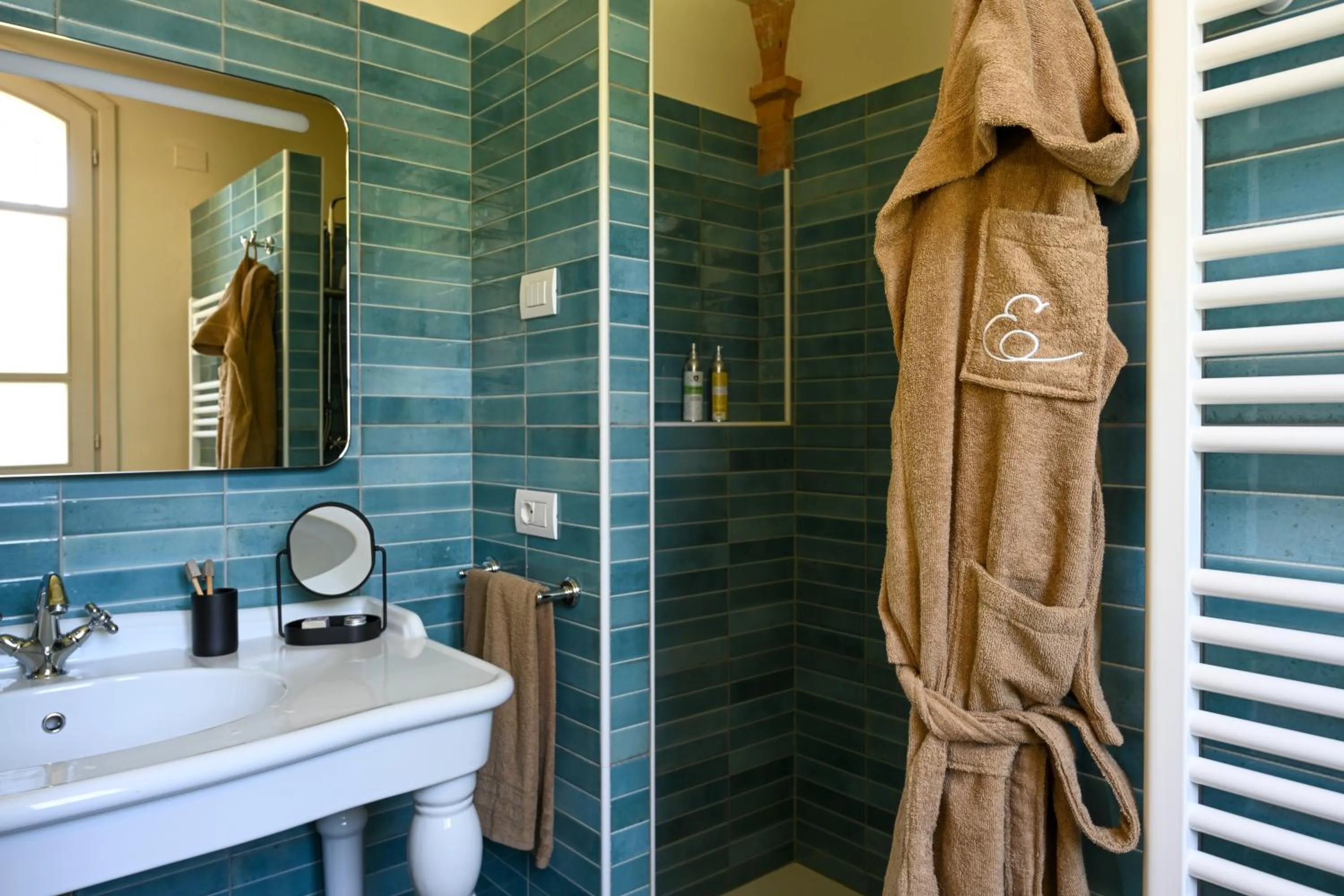 Shower in Elizabeth Country House, a Member of Design Hotels
