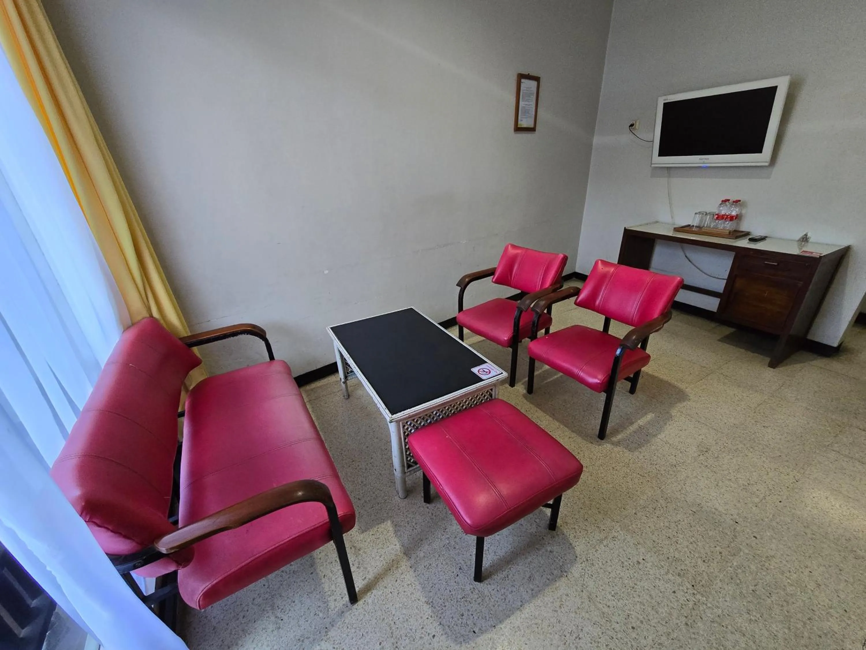 Living room in Kusma Hotel Bandungan Semarang