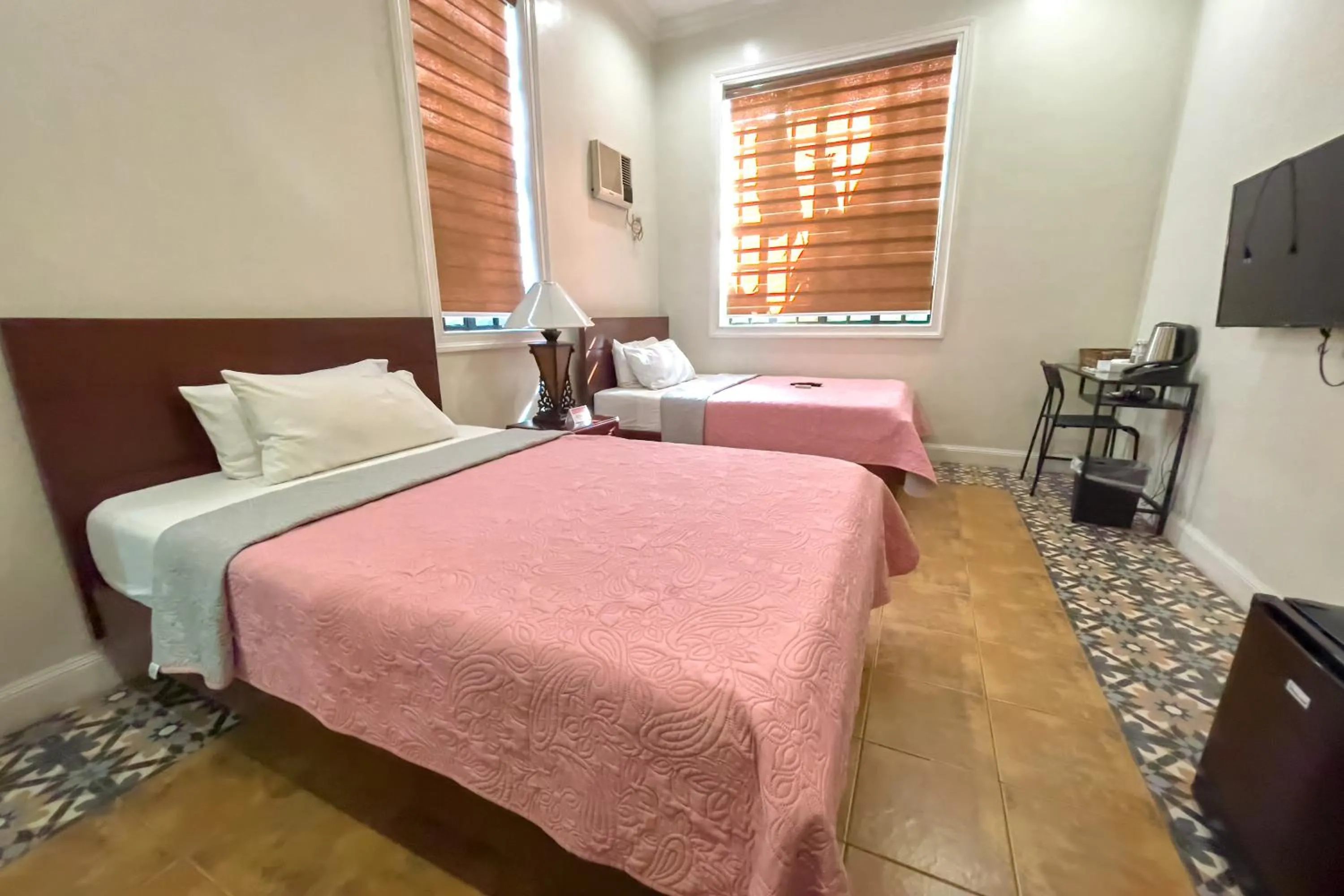 Bed in Laurel Heritage Resort and Spa