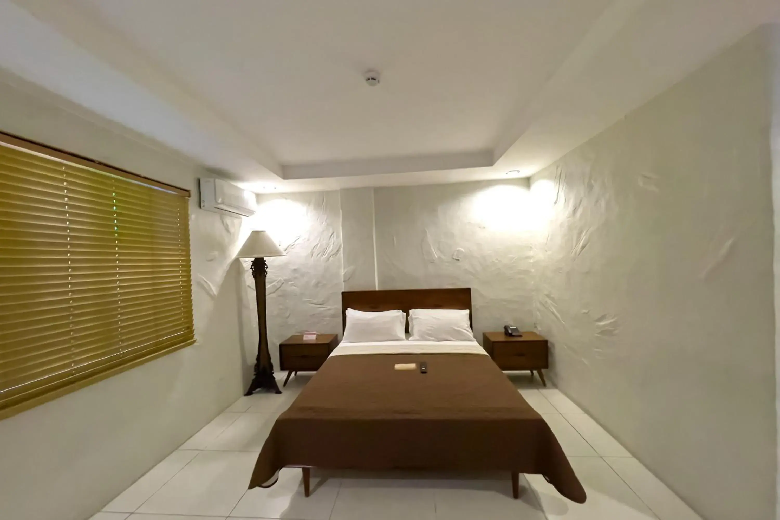 Queen Room in Laurel Heritage Resort and Spa Queen Room in Laurel Heritage Resort and Spa