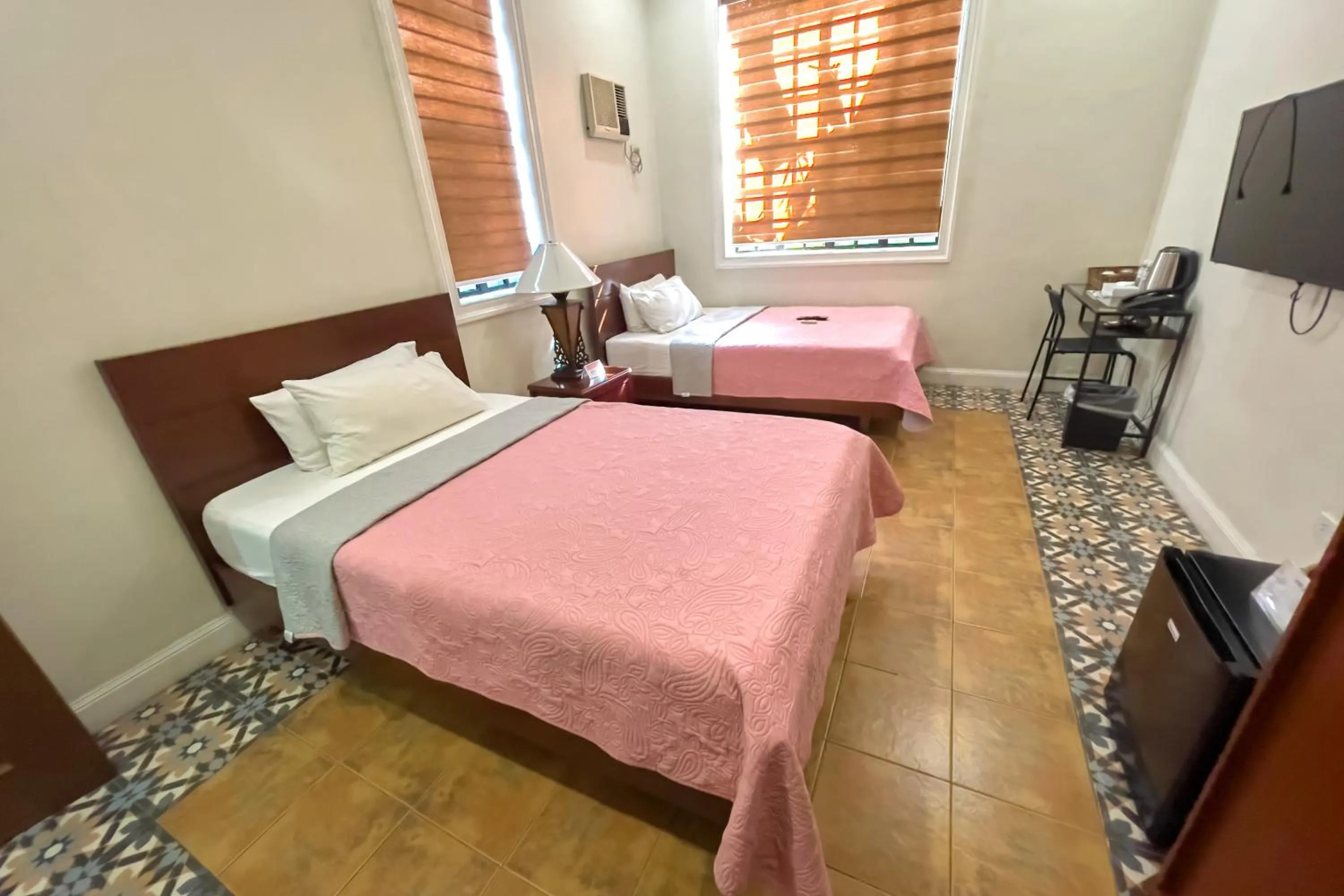 Bed in Laurel Heritage Resort and Spa