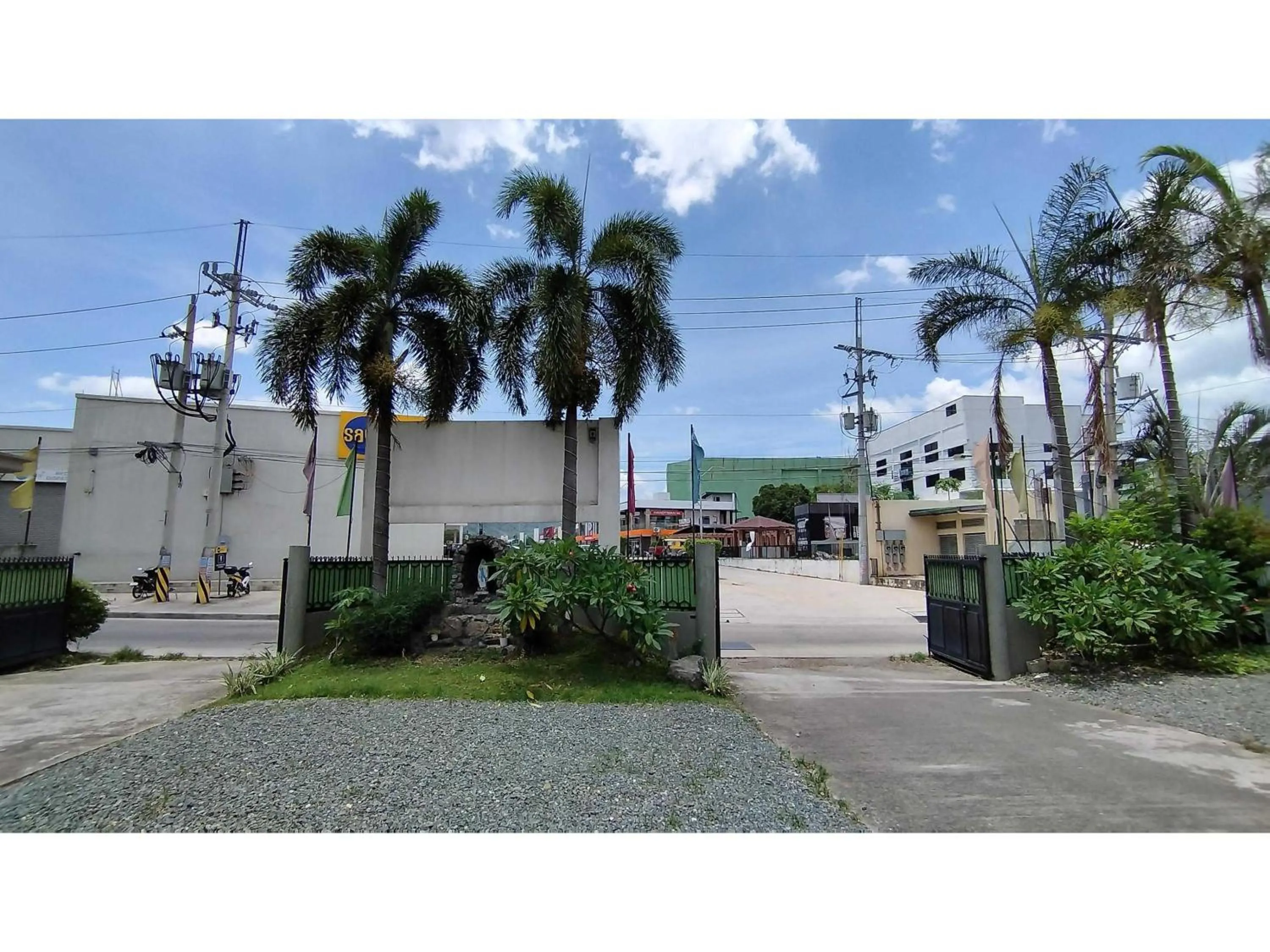 Facade/entrance in Laurel Heritage Resort and Spa