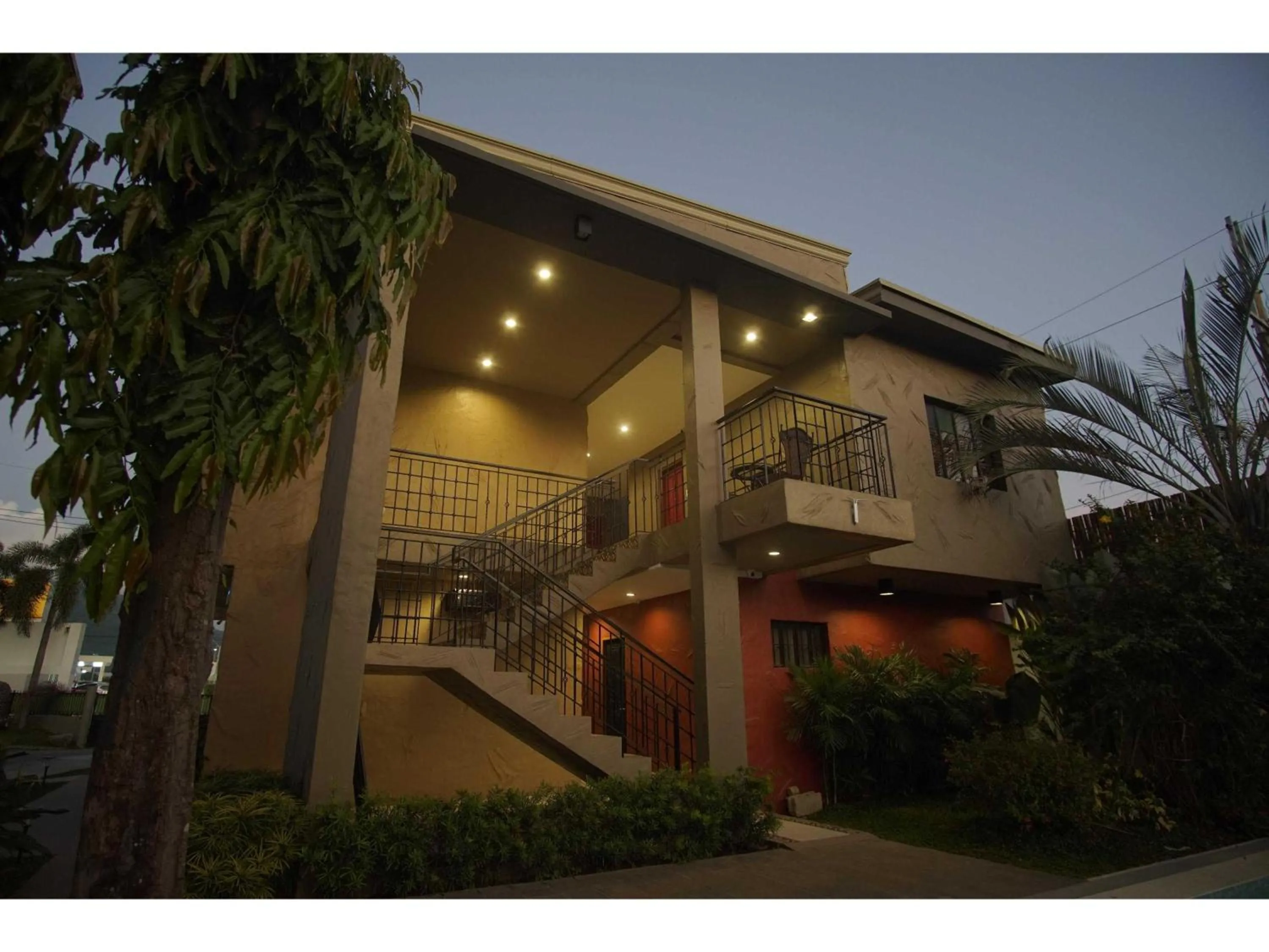 Facade/entrance in Laurel Heritage Resort and Spa