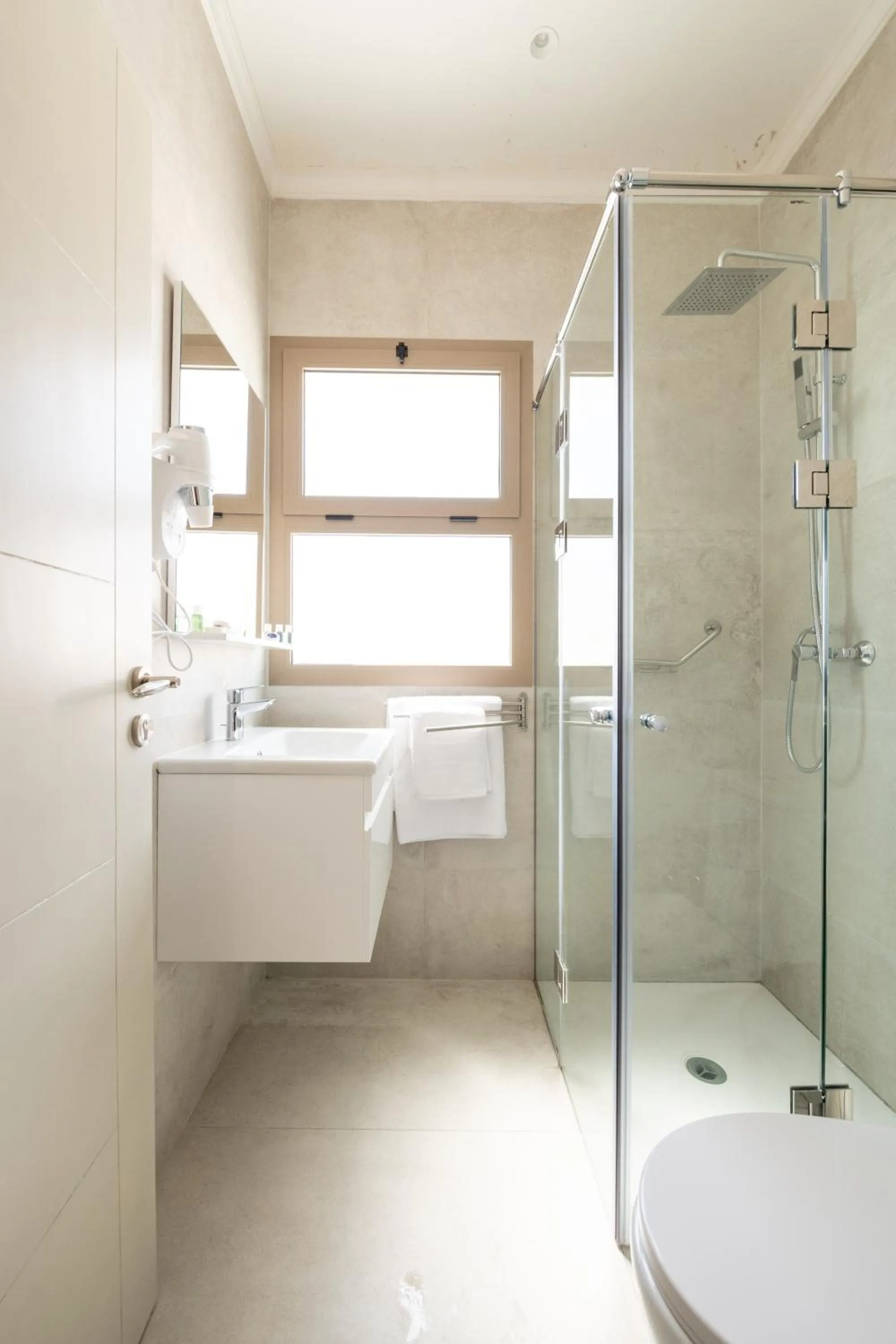 Shower in Hotel El Toro Tanger