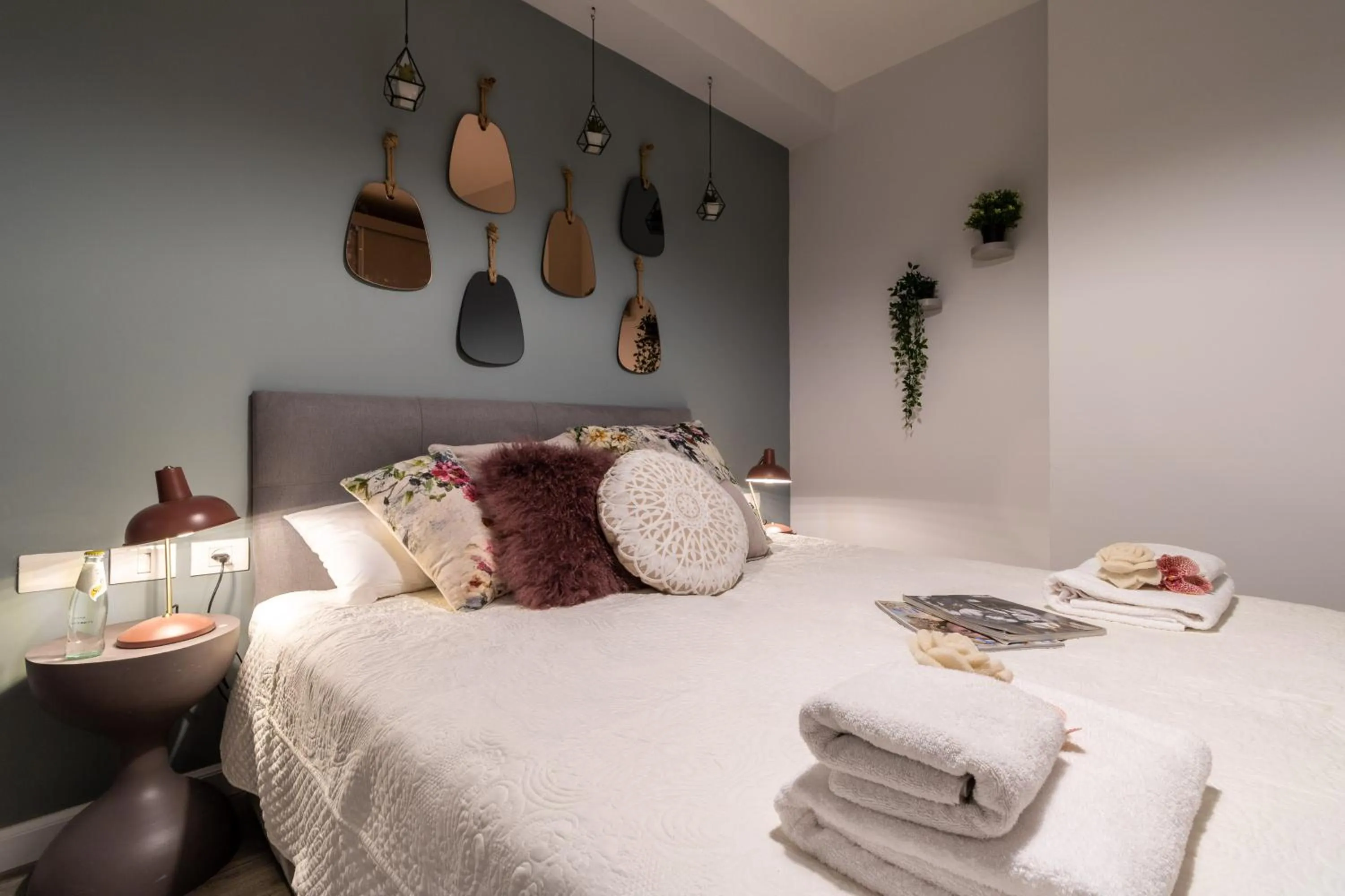 Bed in King David Residence - Isrentals