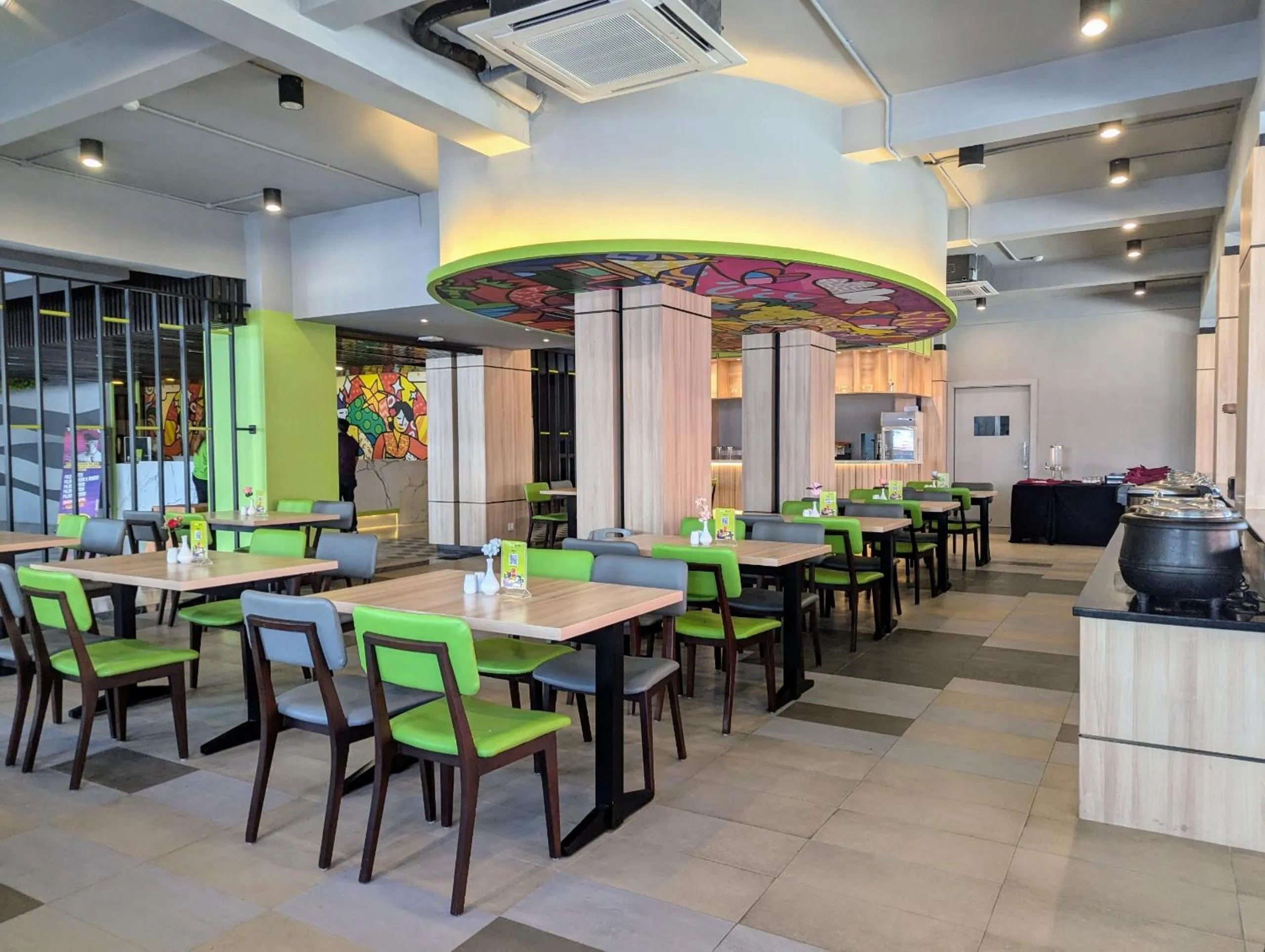 Restaurant/places to eat in MAXONE Dumai