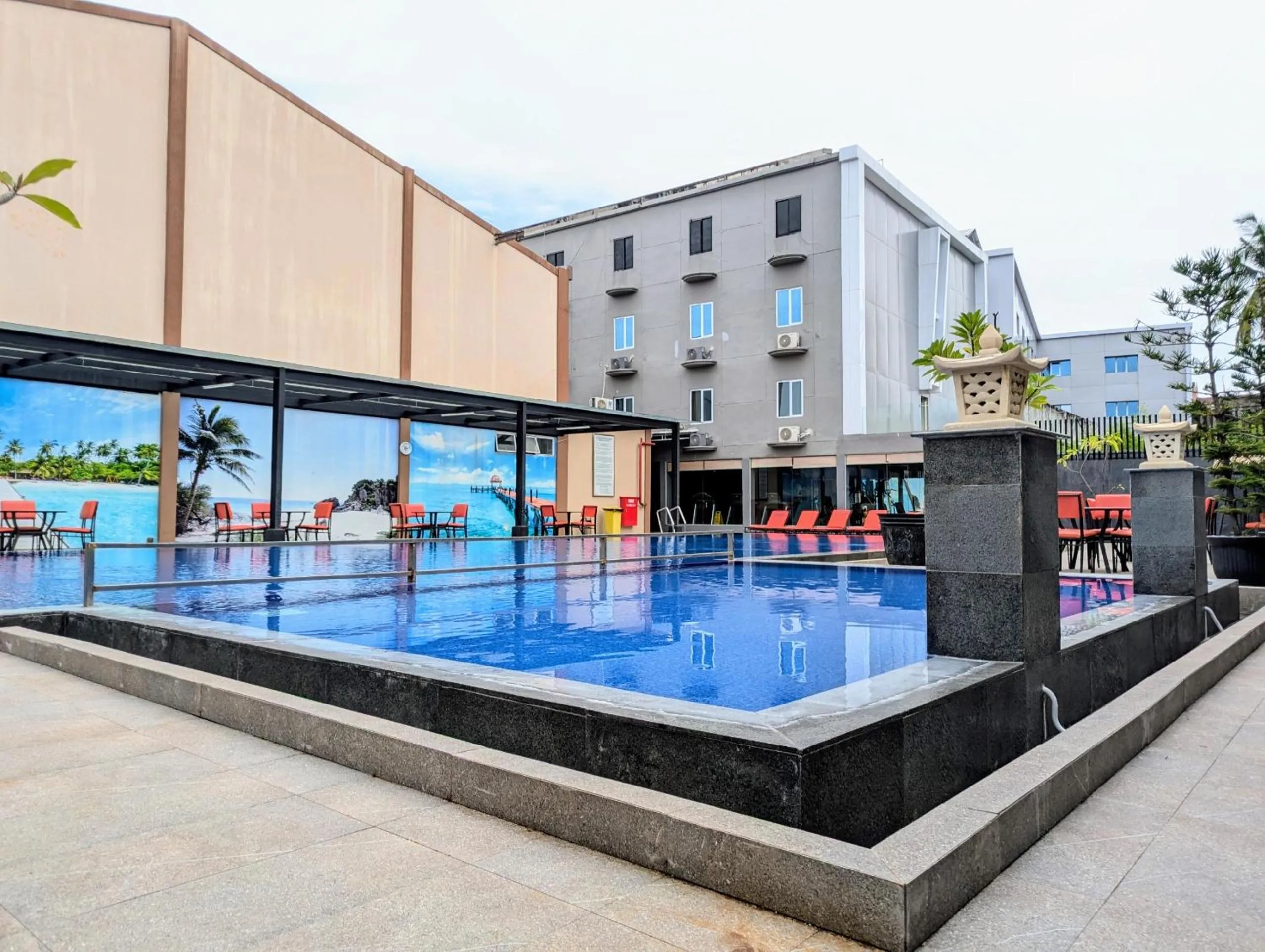 Swimming pool in MAXONE Dumai