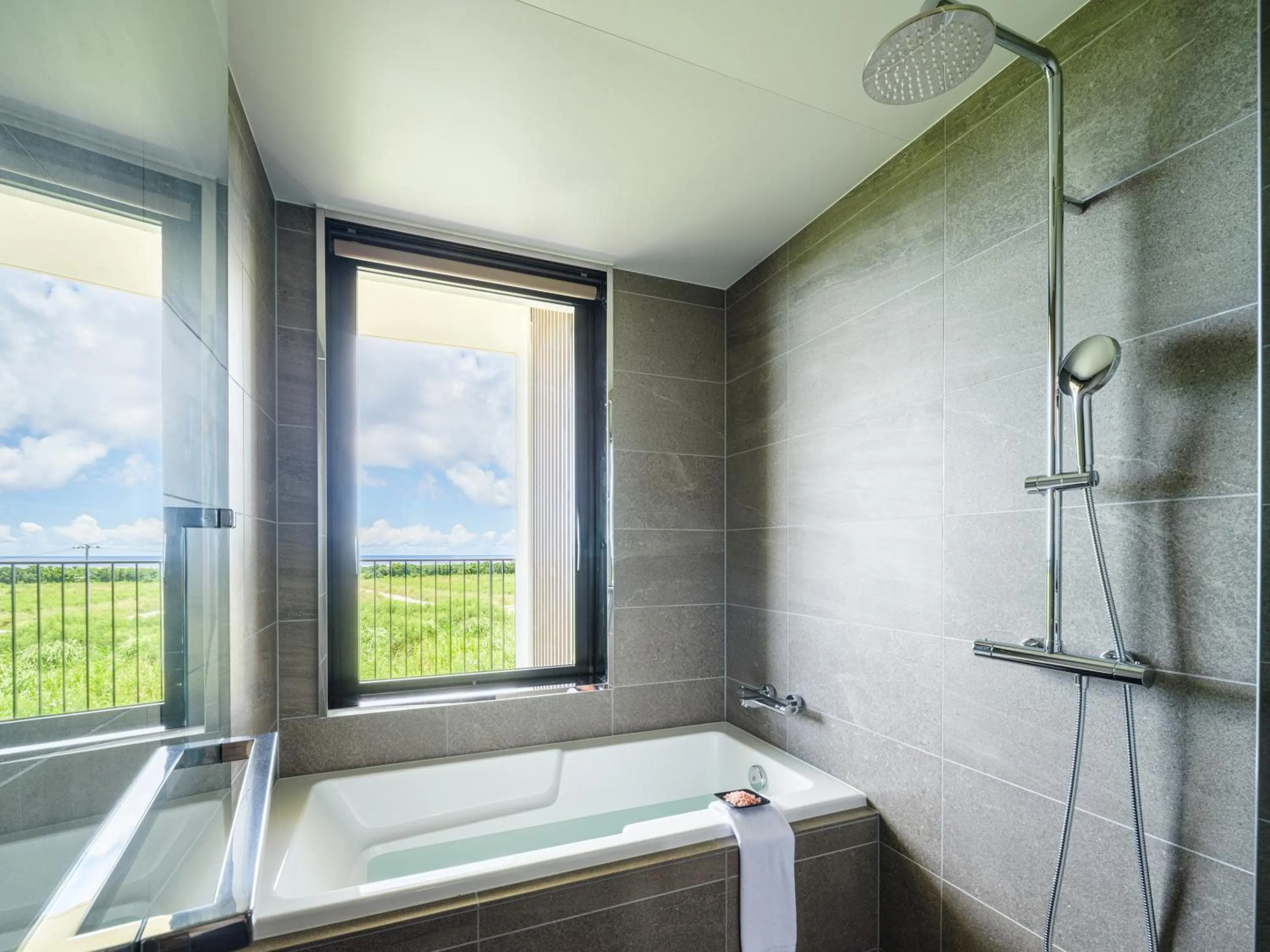 Bathroom in seven x seven ISHIGAKI