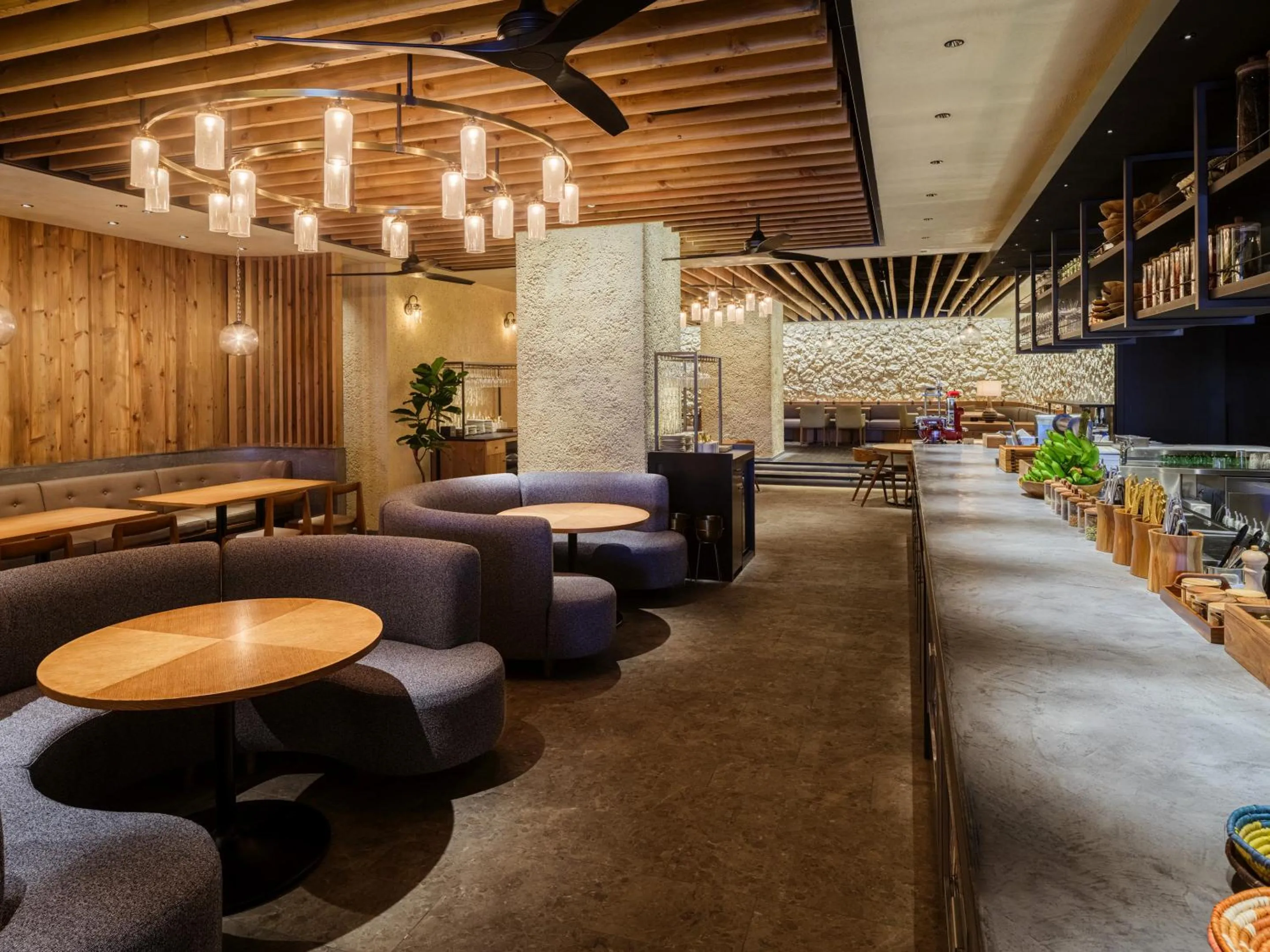 Restaurant/places to eat in seven x seven ISHIGAKI