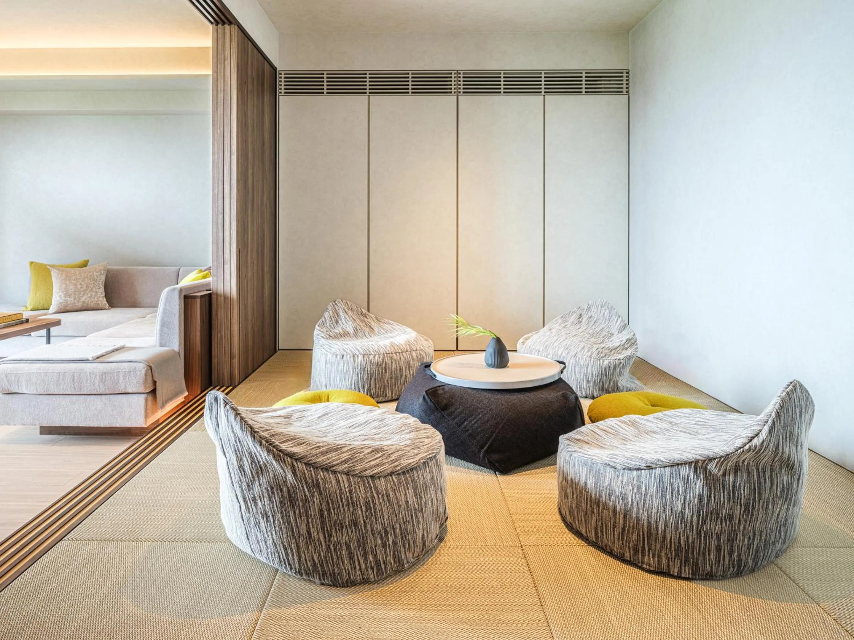 Photo of the whole room, Bed in seven x seven ISHIGAKI