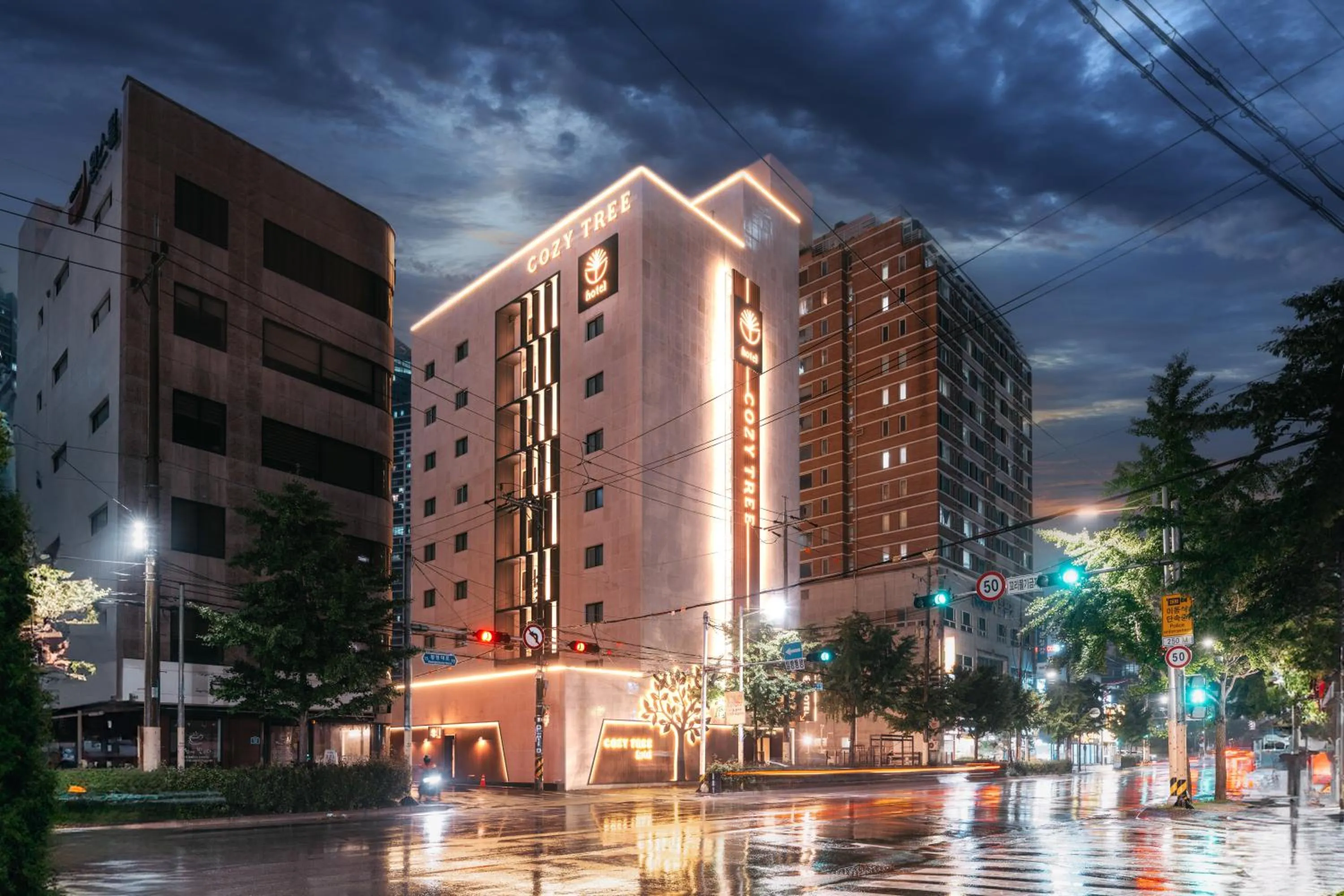 Property building in Cozy Tree Hotel Seomyeon