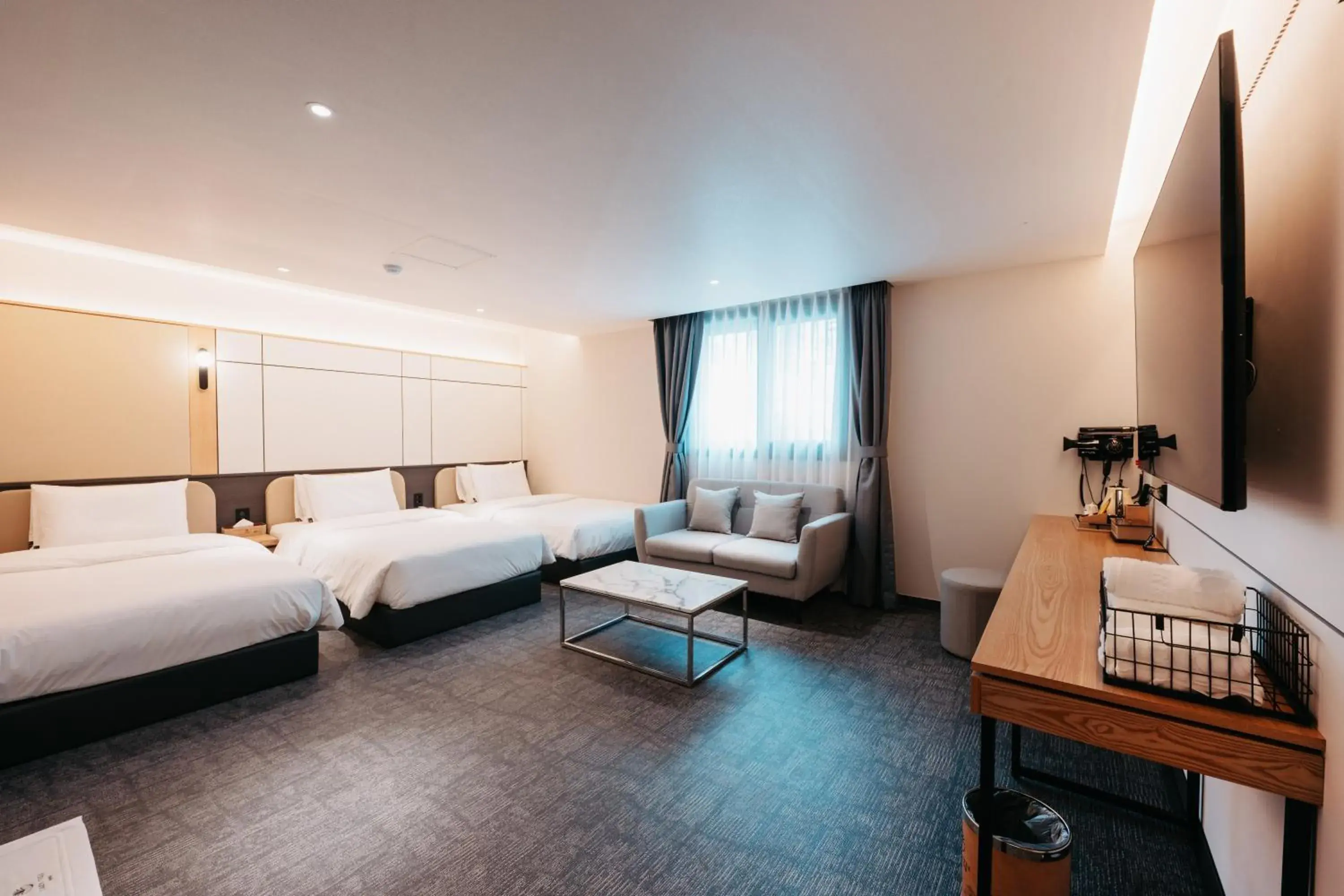 Premier Triple Room in Cozy Tree Hotel Seomyeon Premier Triple Room in Cozy Tree Hotel Seomyeon