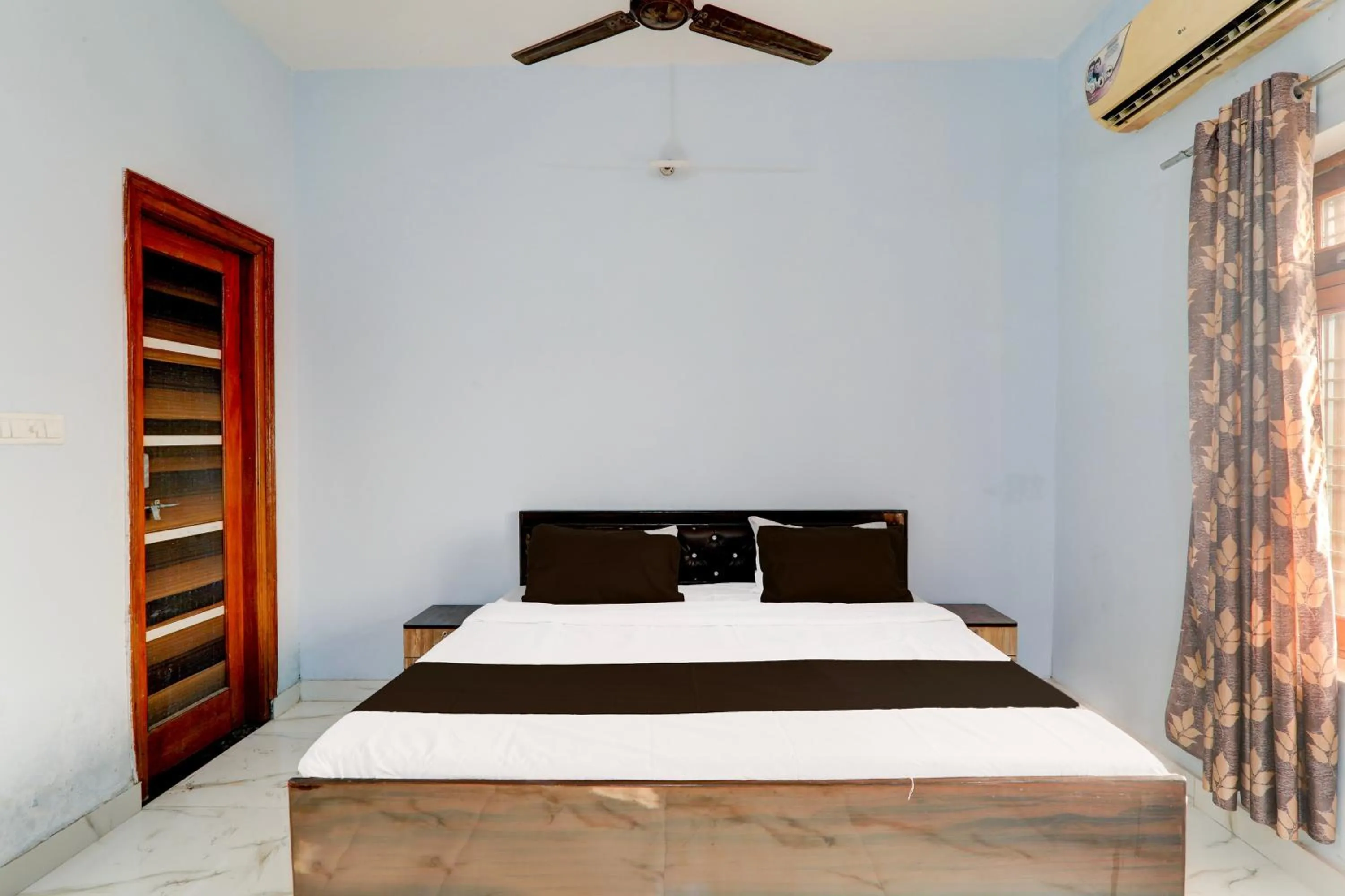 Bedroom, Bed in HOTEL O BLISS INN GUEST HOUSE