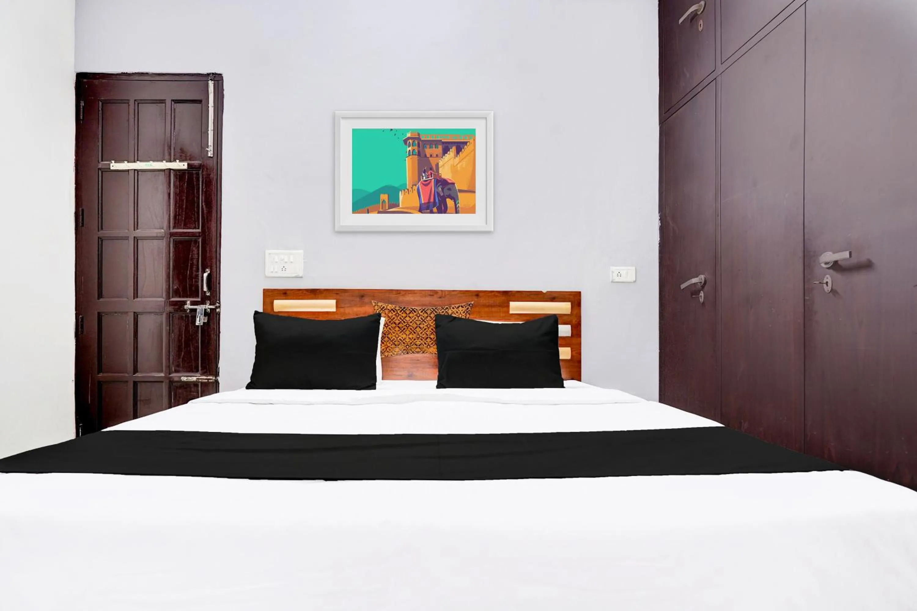 Bedroom, Bed in Super Hotel O Soran stays